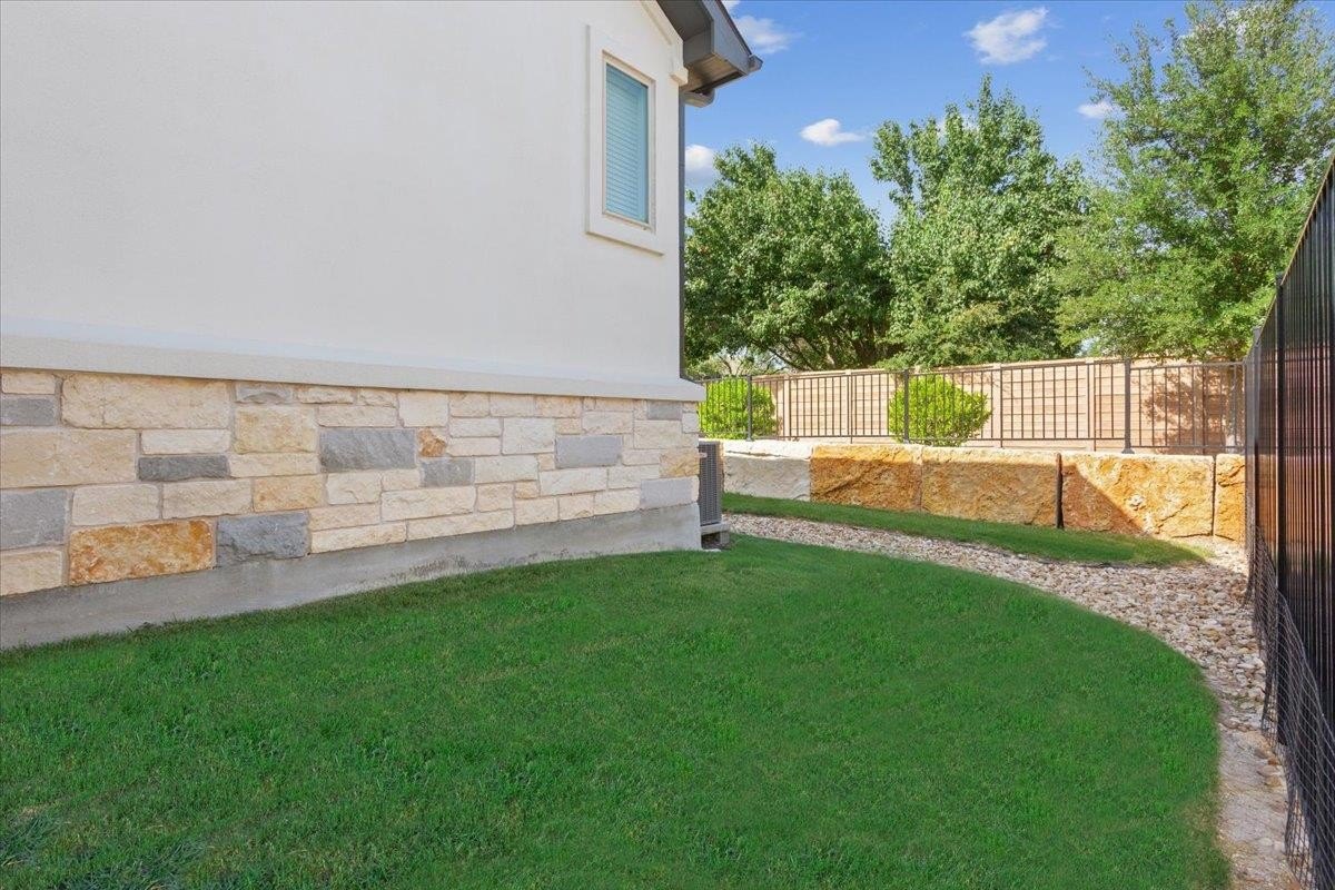 Georgetown, Texas, 78628, United States, 4 Bedrooms Bedrooms, ,4 BathroomsBathrooms,Residential,For Sale,1980574