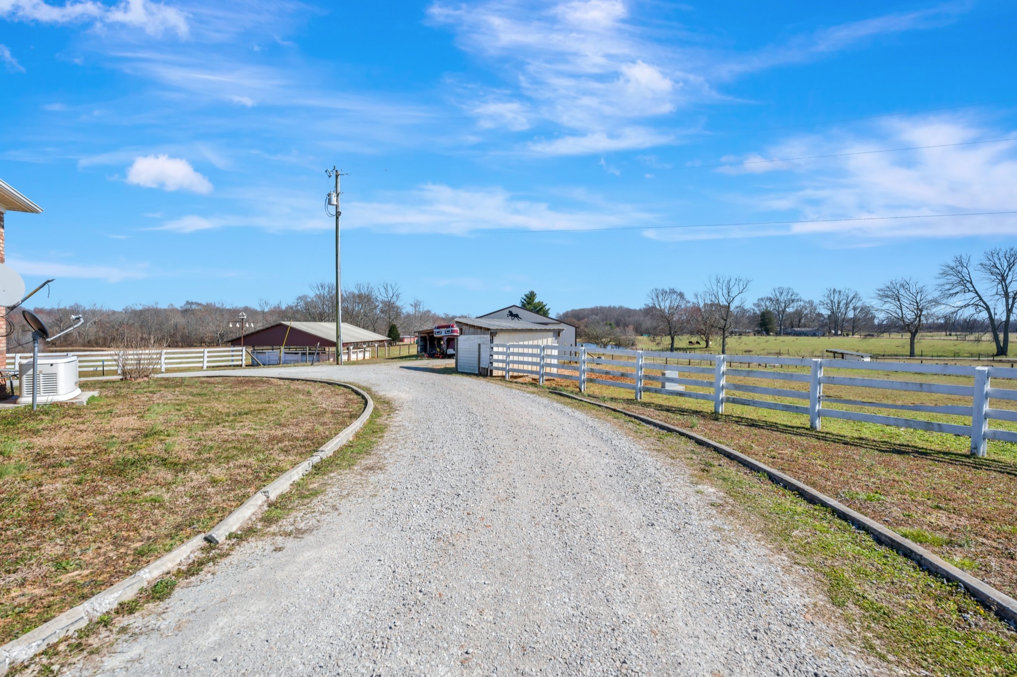 Lawrenceburg, Tennessee, 38464, United States, 3 Bedrooms Bedrooms, ,2 BathroomsBathrooms,Residential,For Sale,1940274
