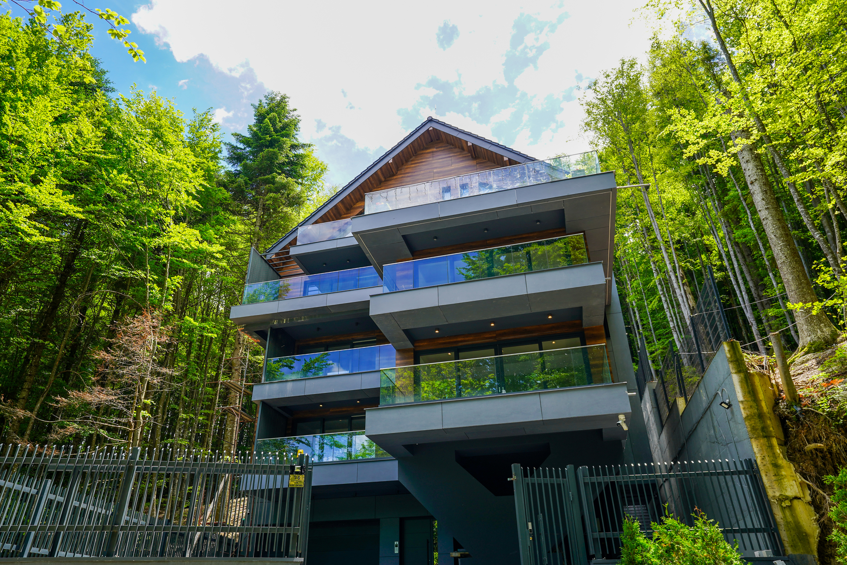  Modern Apartment with Private Garden at the Edge of the Forest, Sinaia - 物件實景