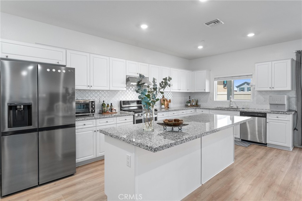 Menifee, California, 92584, United States, 4 Bedrooms Bedrooms, ,2 BathroomsBathrooms,Residential,For Sale,1901372