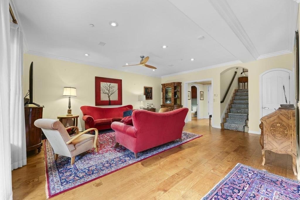 San Diego, California, 92101, United States, 2 Bedrooms Bedrooms, ,3 BathroomsBathrooms,Residential,For Sale,1856536