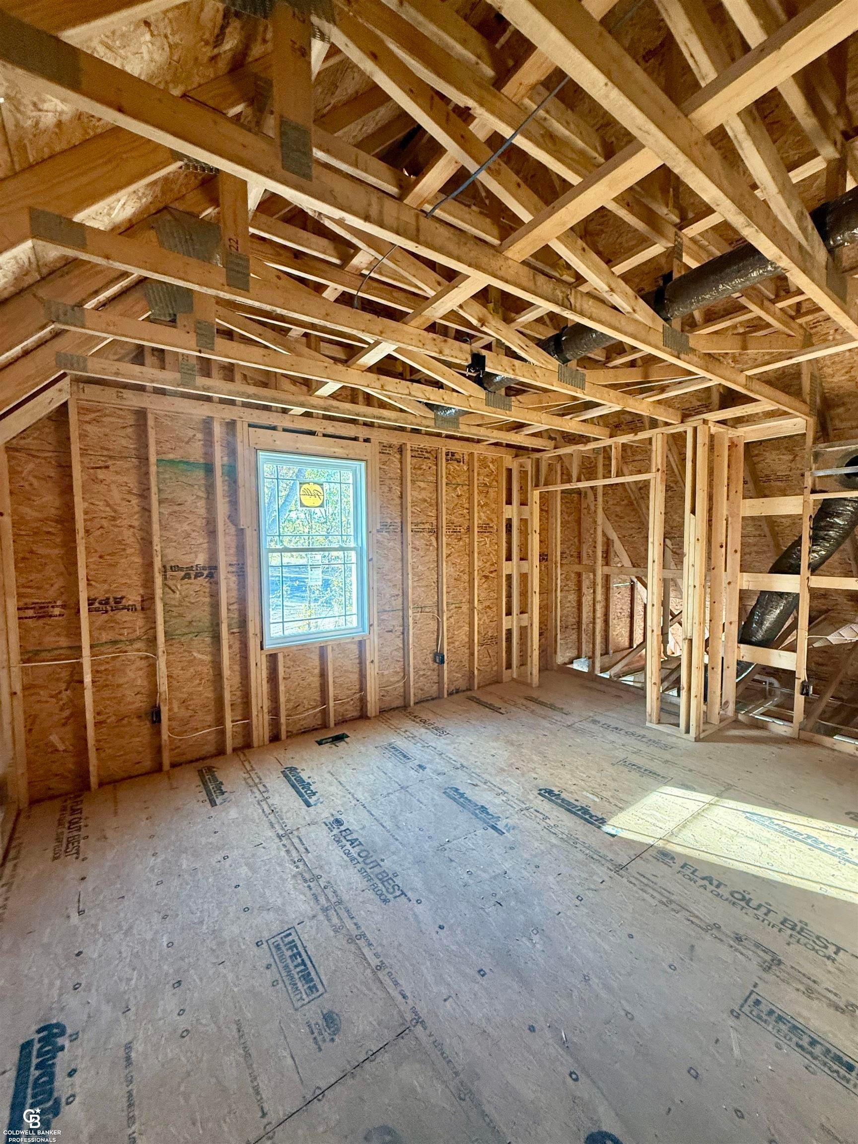 Saint Clair, Michigan, 48079, United States, 5 Bedrooms Bedrooms, ,3 BathroomsBathrooms,Residential,For Sale,1868315