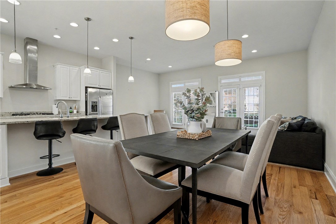 Marshall, Pennsylvania, 16046, United States, 4 Bedrooms Bedrooms, ,4 BathroomsBathrooms,Residential,For Sale,1998104