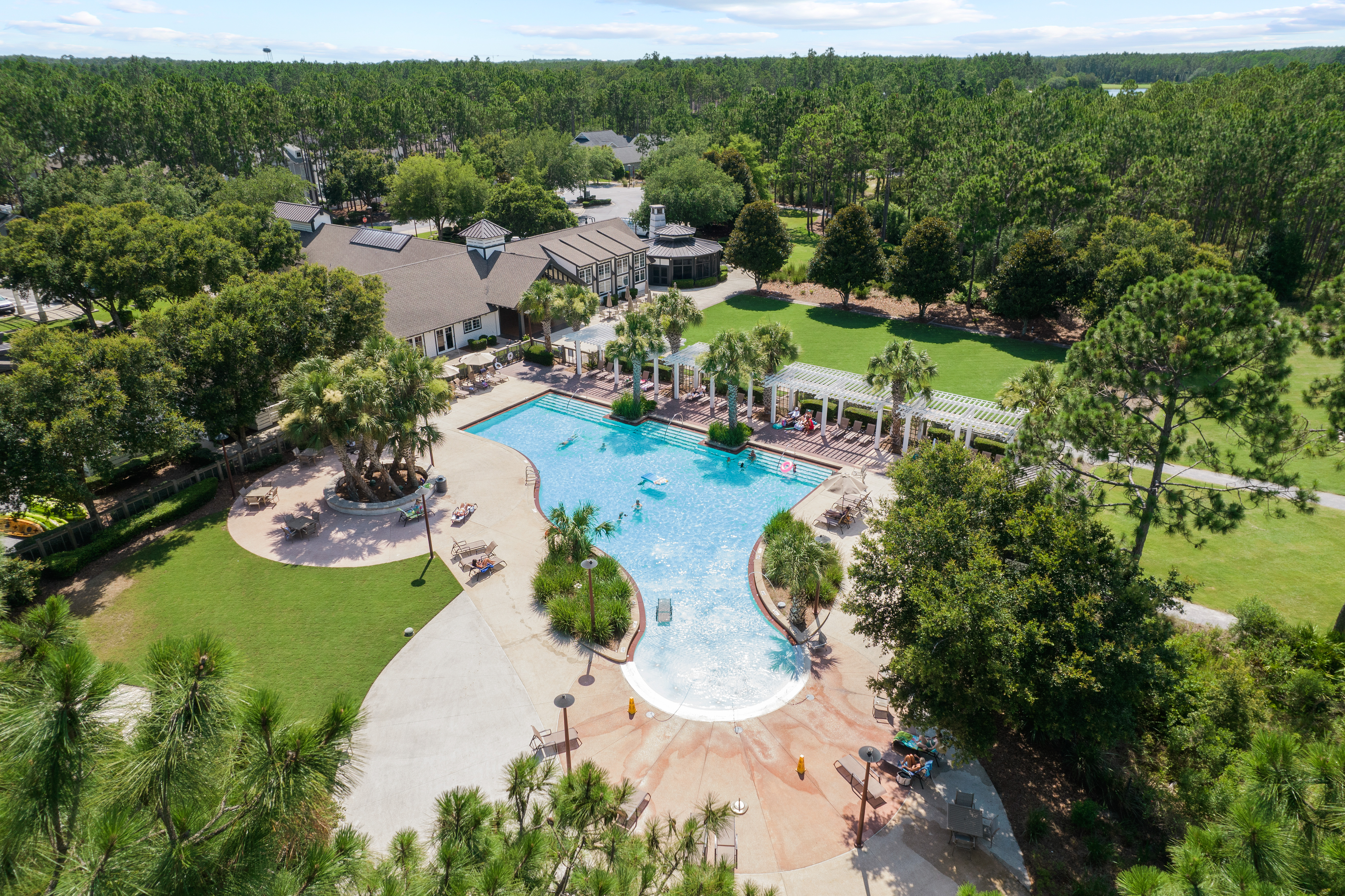  Custom Home Backing To State Forest And Coastal Dune Lake - 物件實景