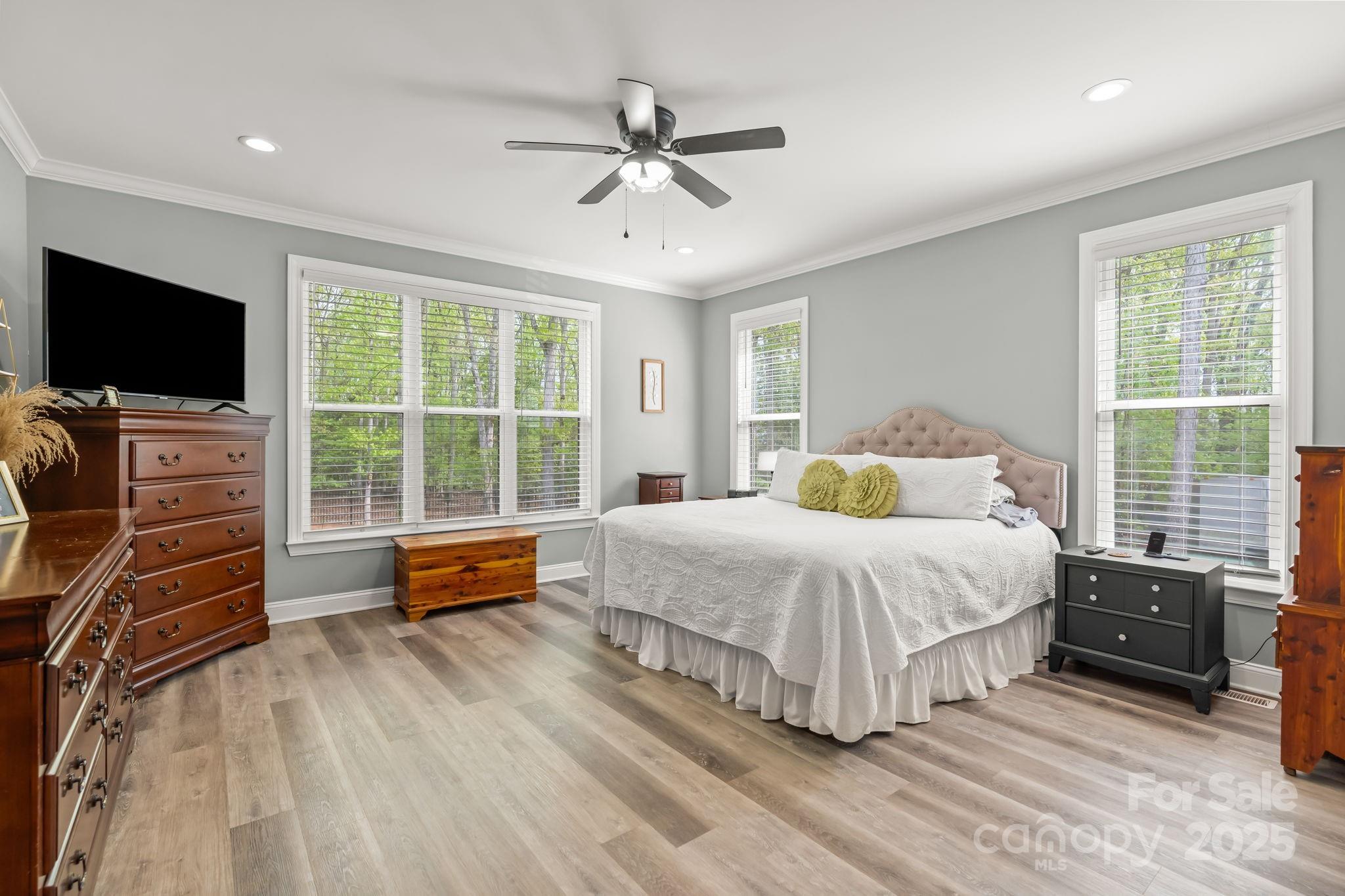 Lexington, North Carolina, 27292, United States, 4 Bedrooms Bedrooms, ,3 BathroomsBathrooms,Residential,For Sale,1847027