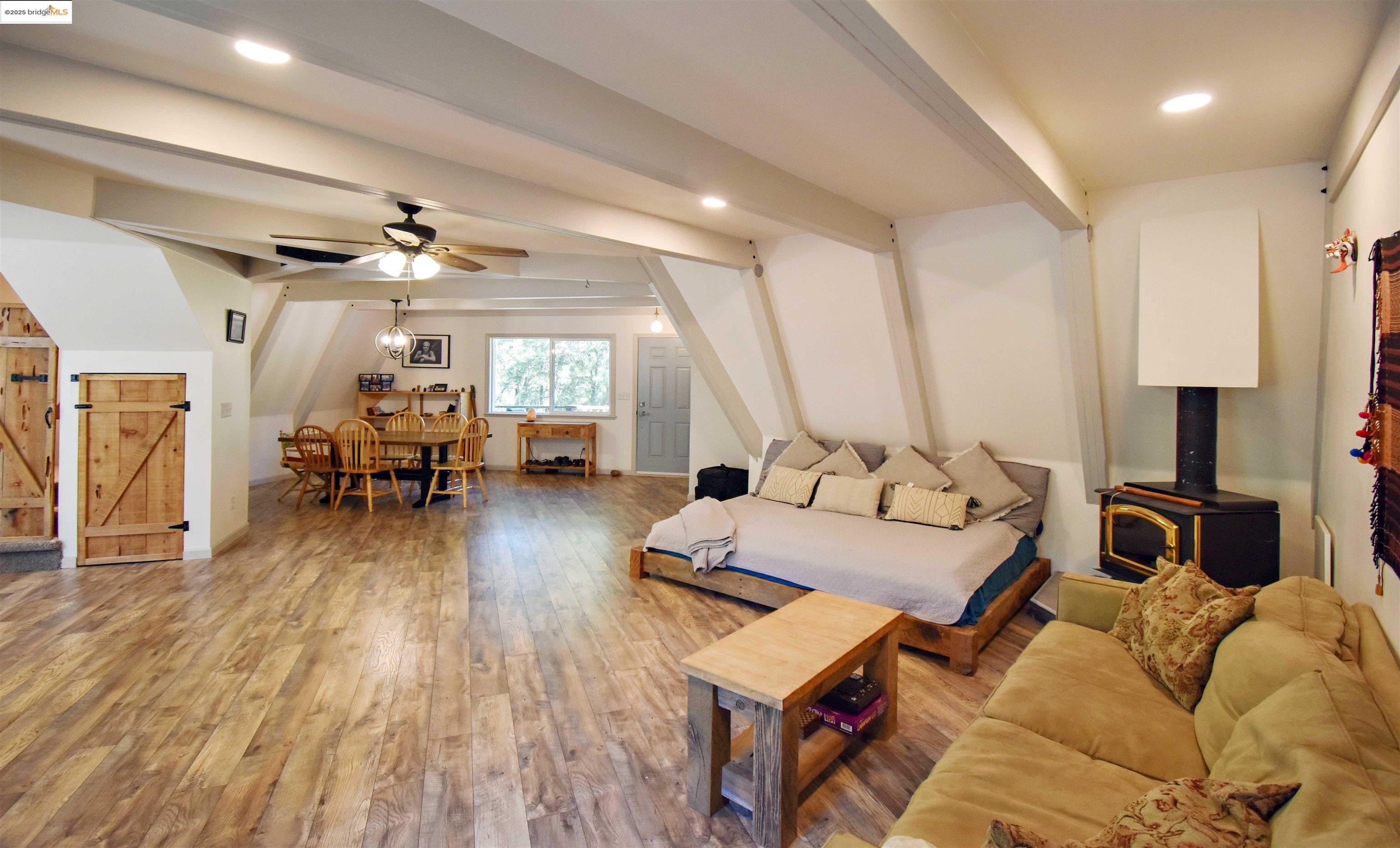 Sonora, California, 95370, United States, 3 Bedrooms Bedrooms, ,2 BathroomsBathrooms,Residential,For Sale,1925150