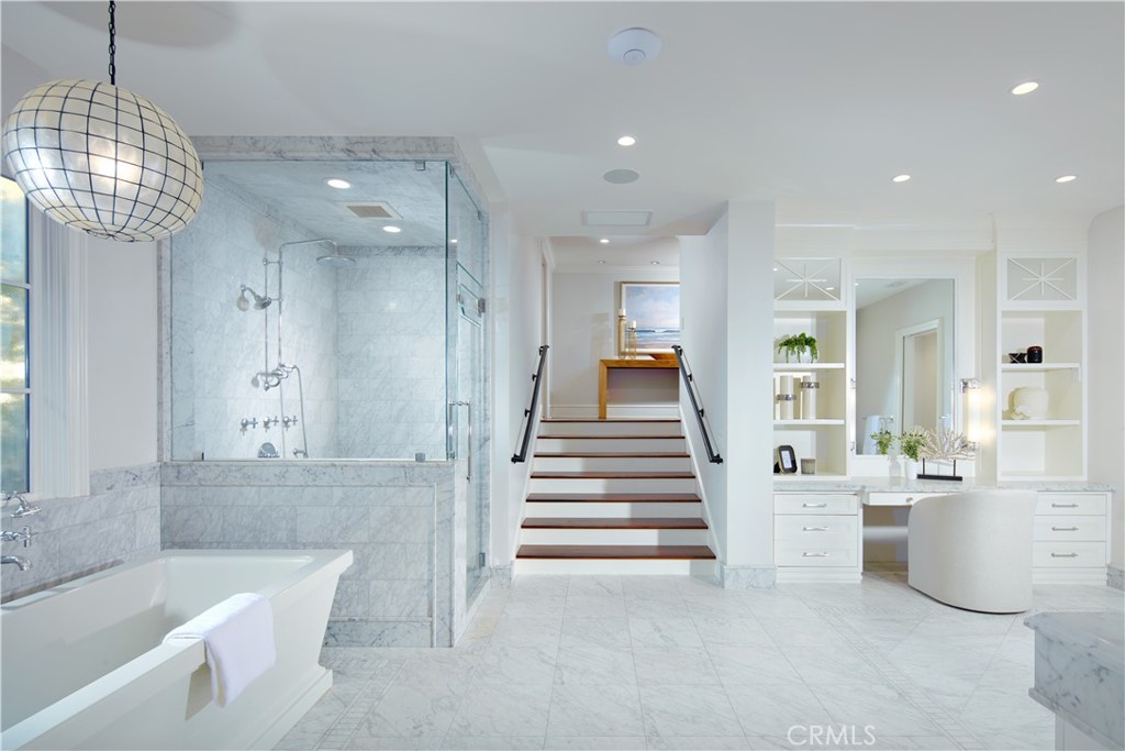 Newport Beach, California, 92660, United States, 5 Bedrooms Bedrooms, ,7 BathroomsBathrooms,Residential,For Sale,1847350