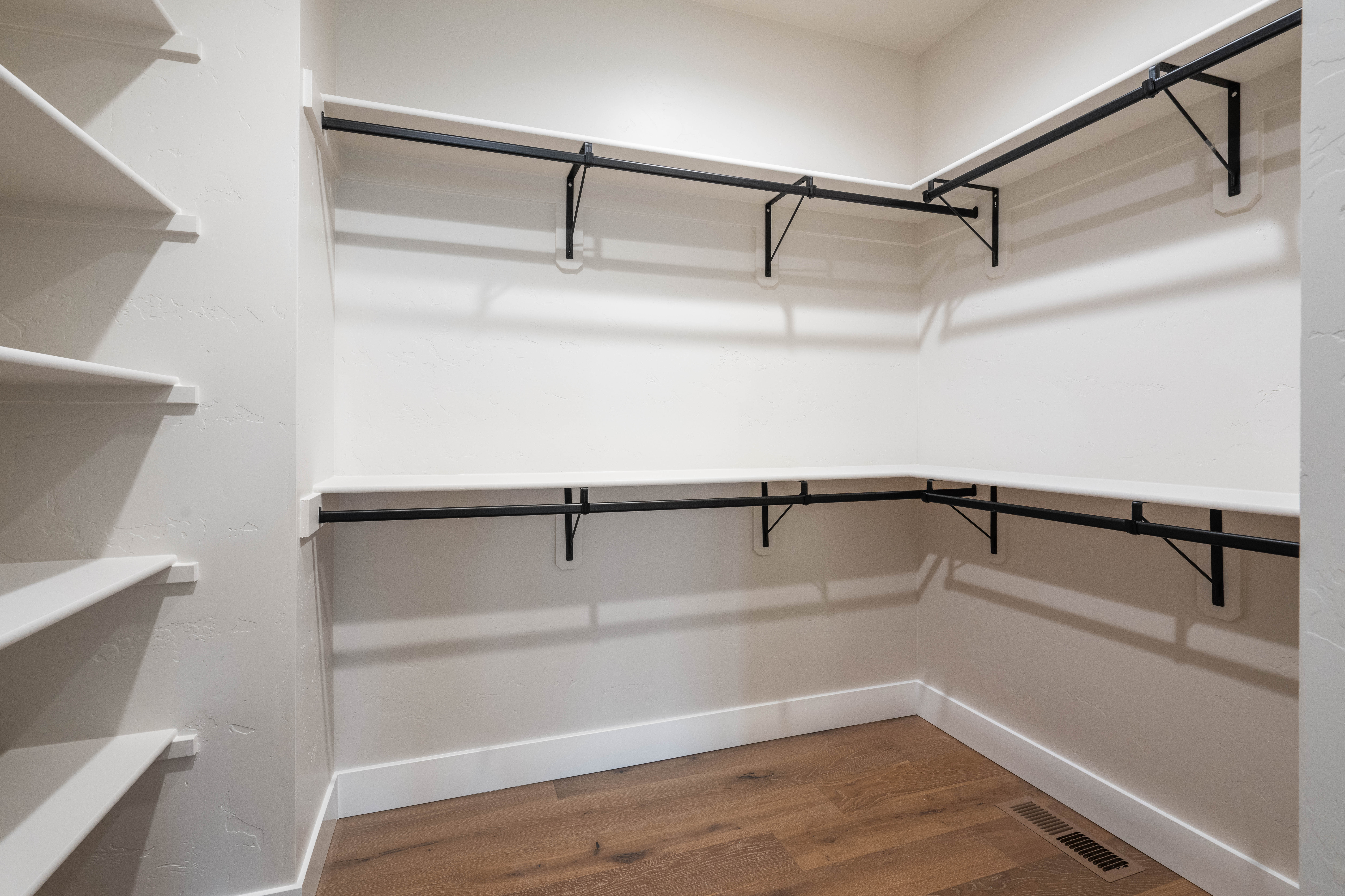  The Barcelona W/Bonus Room - 物件實景