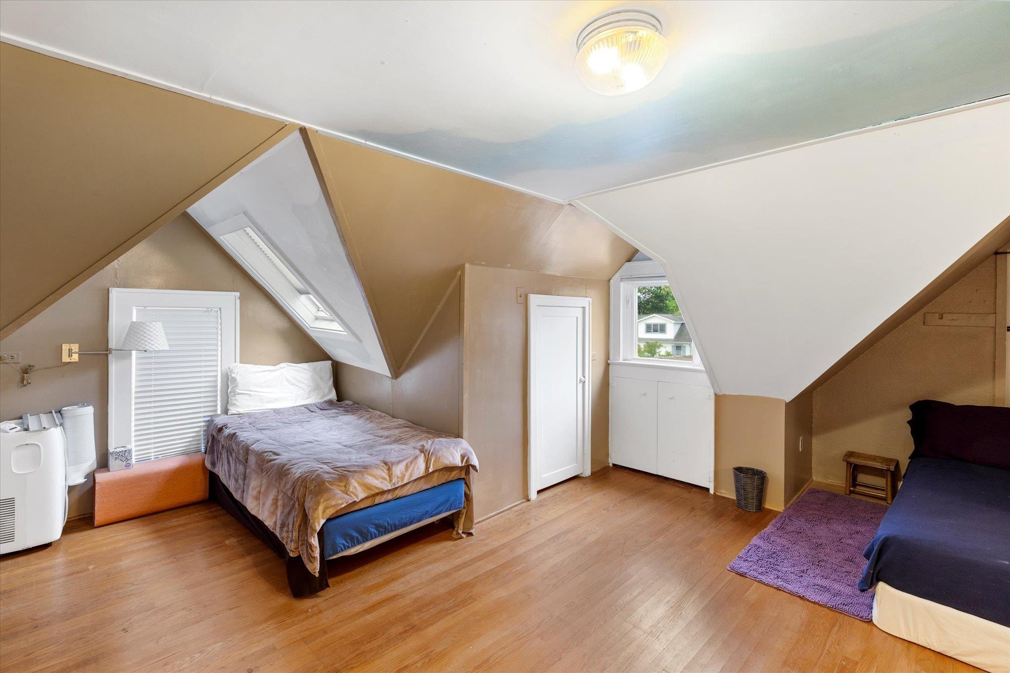 Blacksburg, Virginia, 24060, United States, 3 Bedrooms Bedrooms, ,3 BathroomsBathrooms,Residential,For Sale,1986553