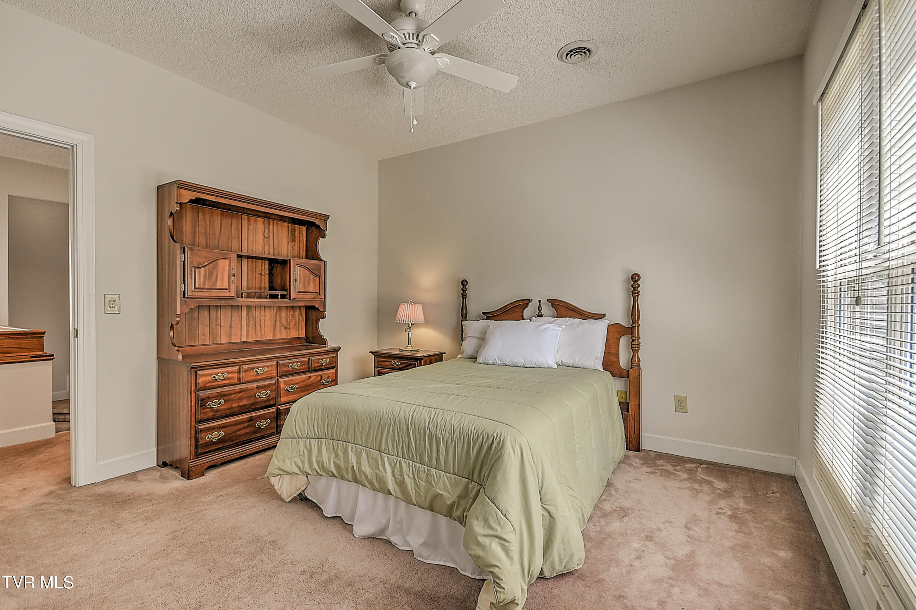 Johnson City, Tennessee, 37604, United States, 4 Bedrooms Bedrooms, ,3 BathroomsBathrooms,Residential,For Sale,1870775