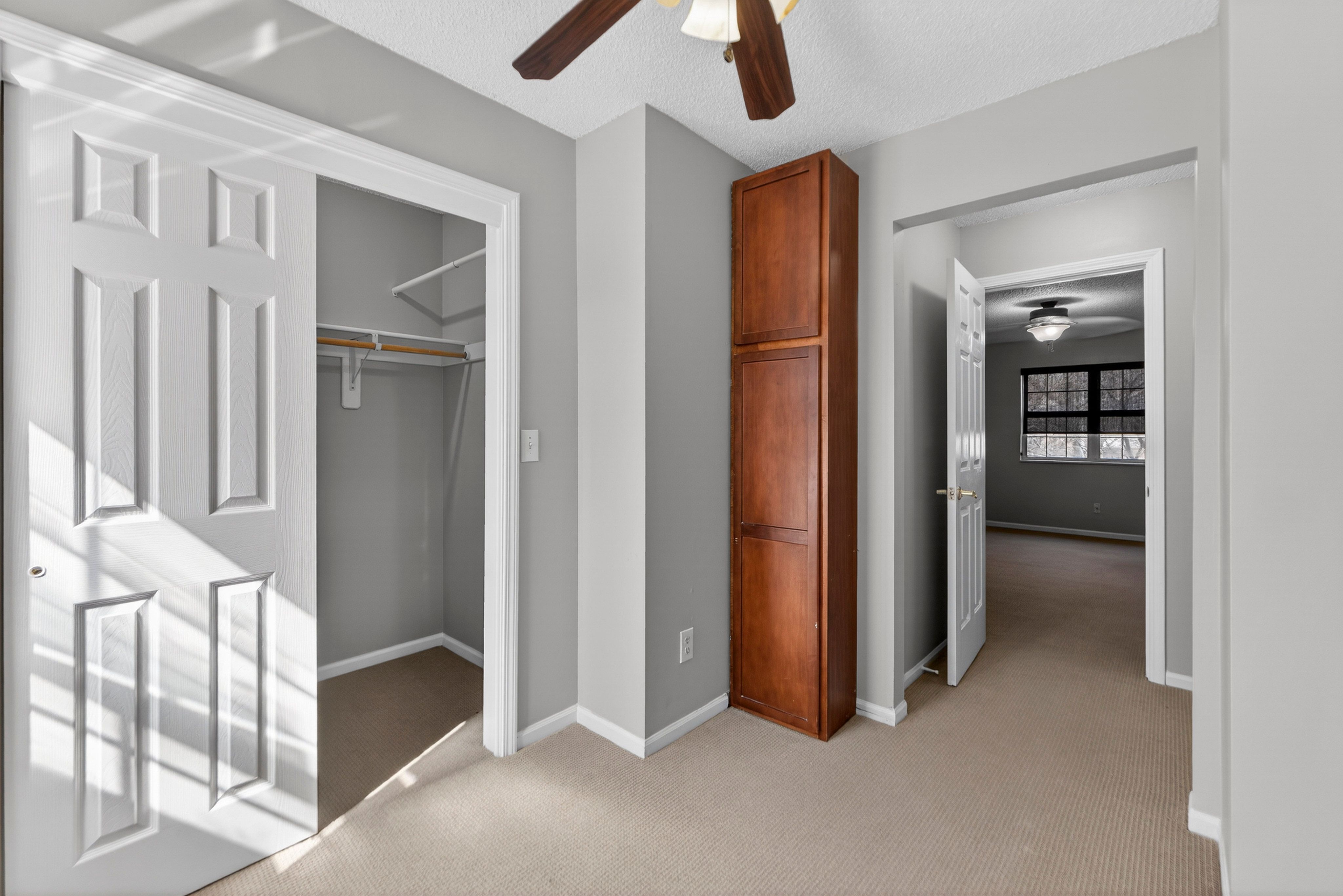  911 West 41st Place, Kansas City, MO 64111 - 物件實景