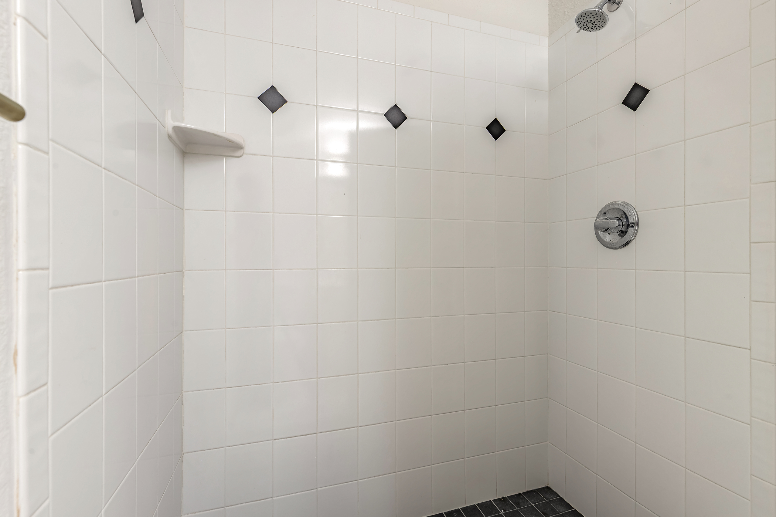 Daytona Beach, Florida, 32124, United States, 5 Bedrooms Bedrooms, ,4 BathroomsBathrooms,Residential,For Sale,2006264