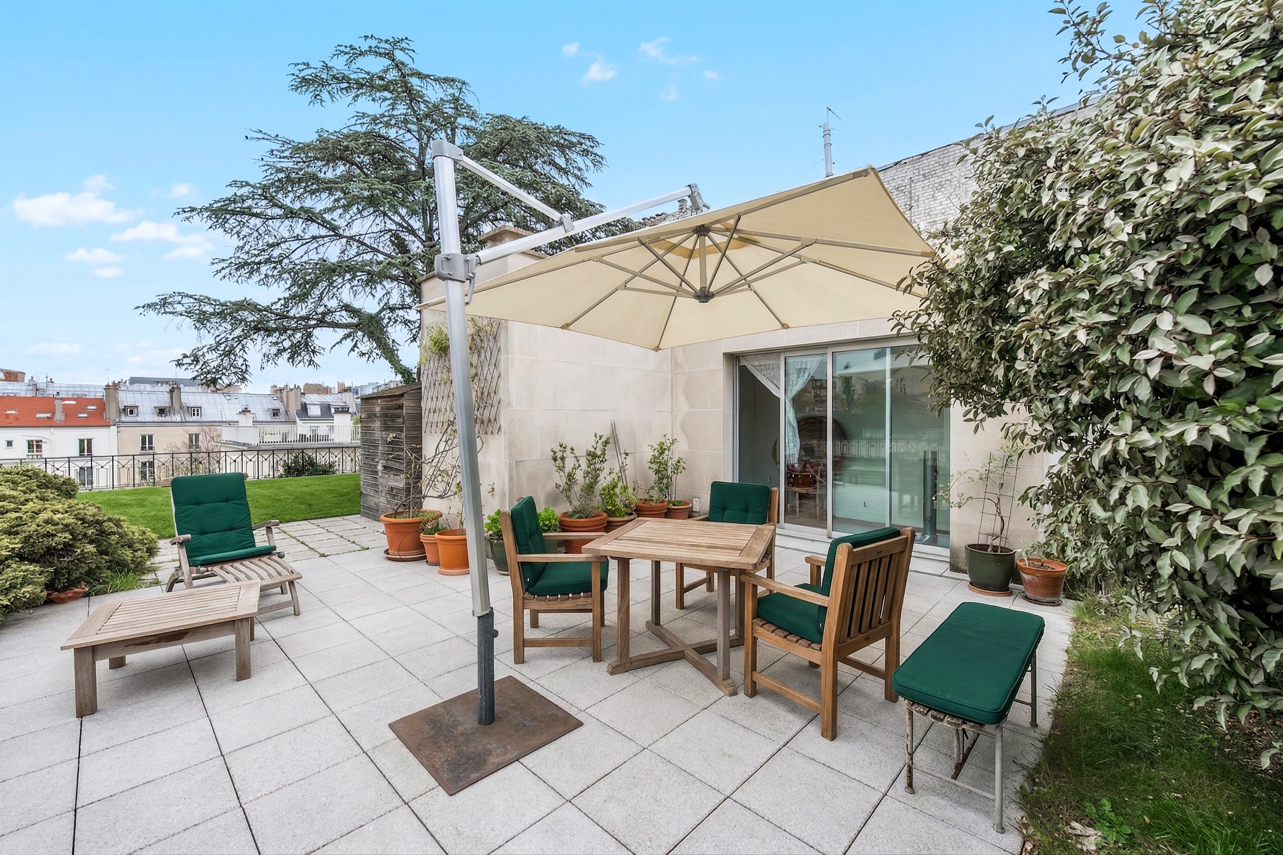 Top-Floor Apartment with a 190 sq m Rooftop Terrace – Open Views and Absolute T… - 物件實景