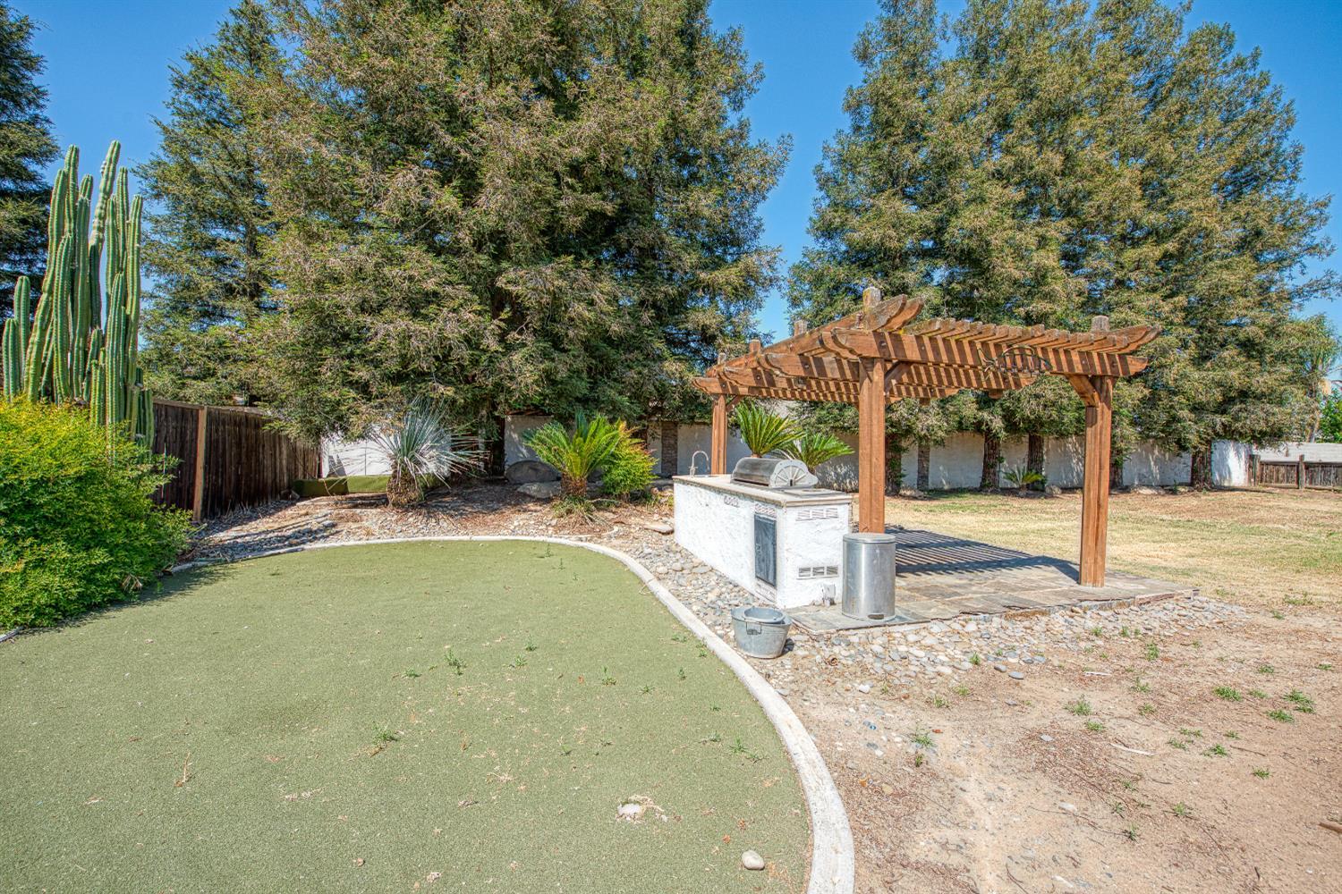 Fresno, California, 93722, United States, 3 Bedrooms Bedrooms, ,2 BathroomsBathrooms,Residential,For Sale,2039755