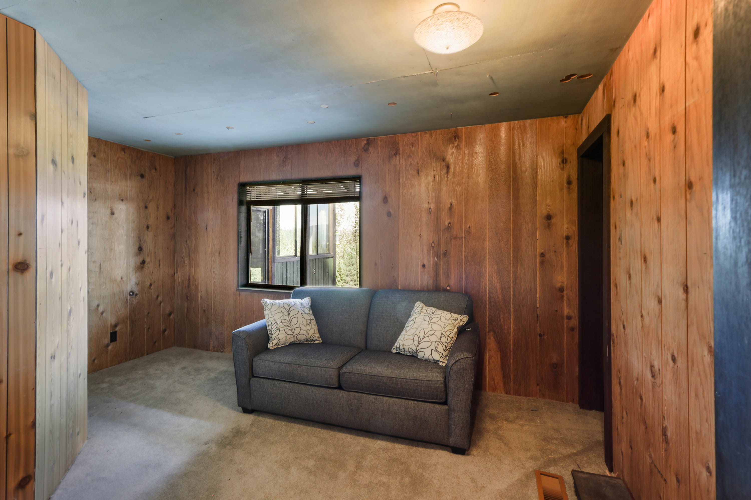 Sandpoint, Idaho, 83864, United States, 3 Bedrooms Bedrooms, ,3 BathroomsBathrooms,Residential,For Sale,1922040