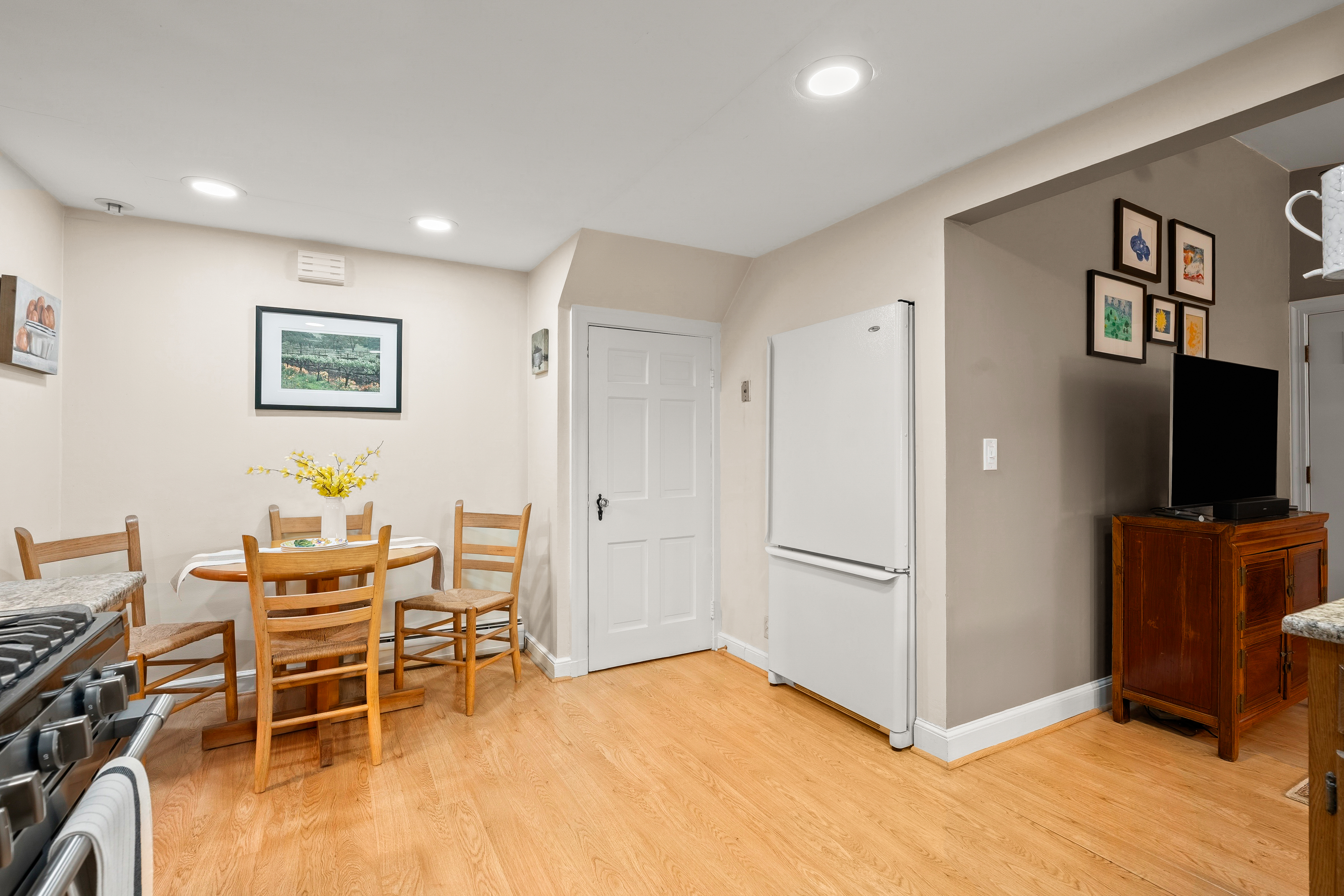  9 Roland Street, Medford, MA, 02155 - 物件實景