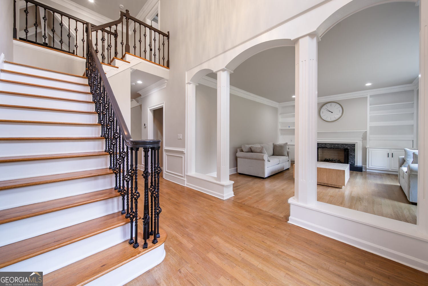 Atlanta, Georgia, 30350, United States, 8 Bedrooms Bedrooms, ,6 BathroomsBathrooms,Residential,For Sale,1992514