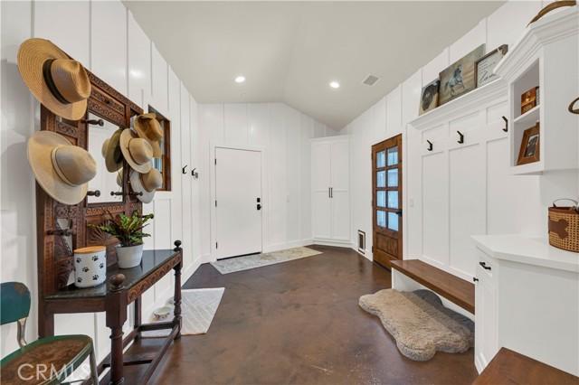 Murrieta, California, 92562, United States, 5 Bedrooms Bedrooms, ,6 BathroomsBathrooms,Residential,For Sale,1908837