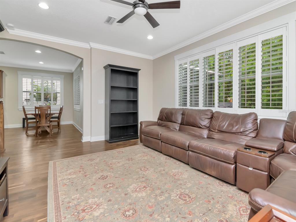 Tampa, Florida, 33629, United States, 5 Bedrooms Bedrooms, ,4 BathroomsBathrooms,Residential,For Sale,1941036