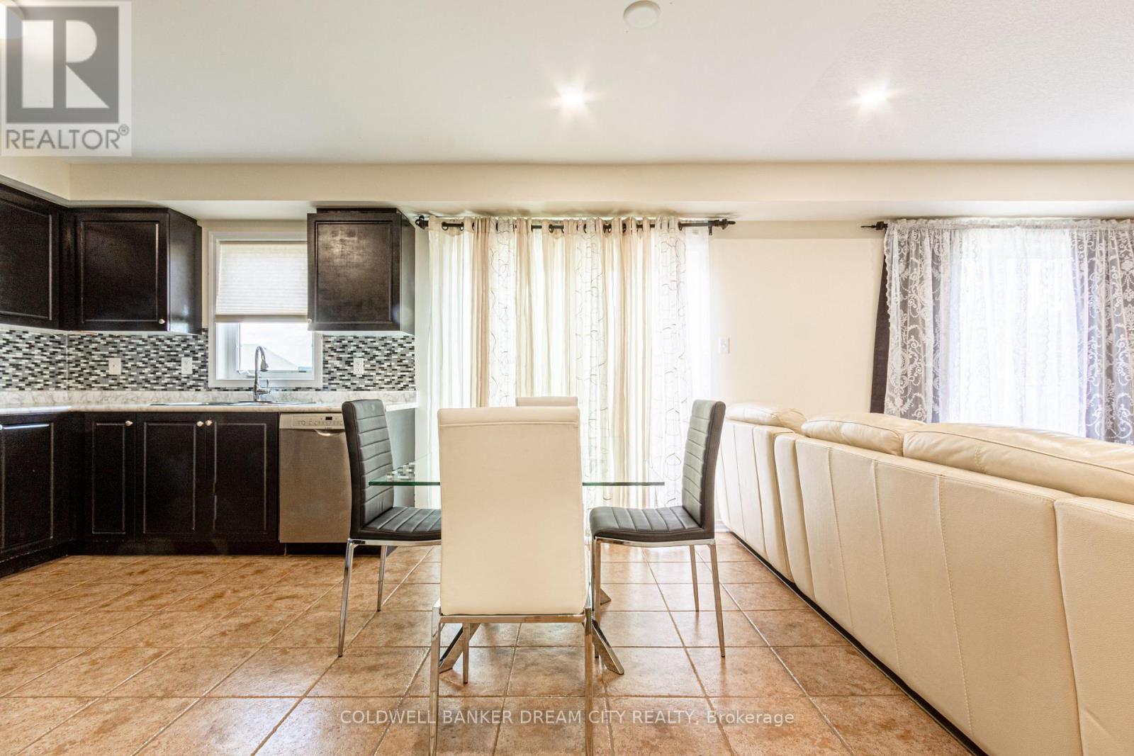 BRANTFORD, Ontario, N3T 0E6, CA, 3 Bedrooms Bedrooms, ,2 BathroomsBathrooms,Residential,For Sale,1903320