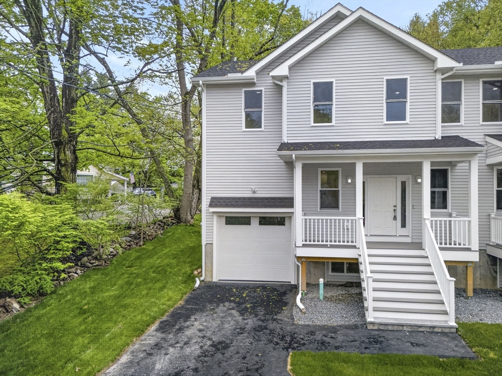 Grafton, Massachusetts, 01536, United States, 3 Bedrooms Bedrooms, ,3 BathroomsBathrooms,Residential,For Sale,2048410