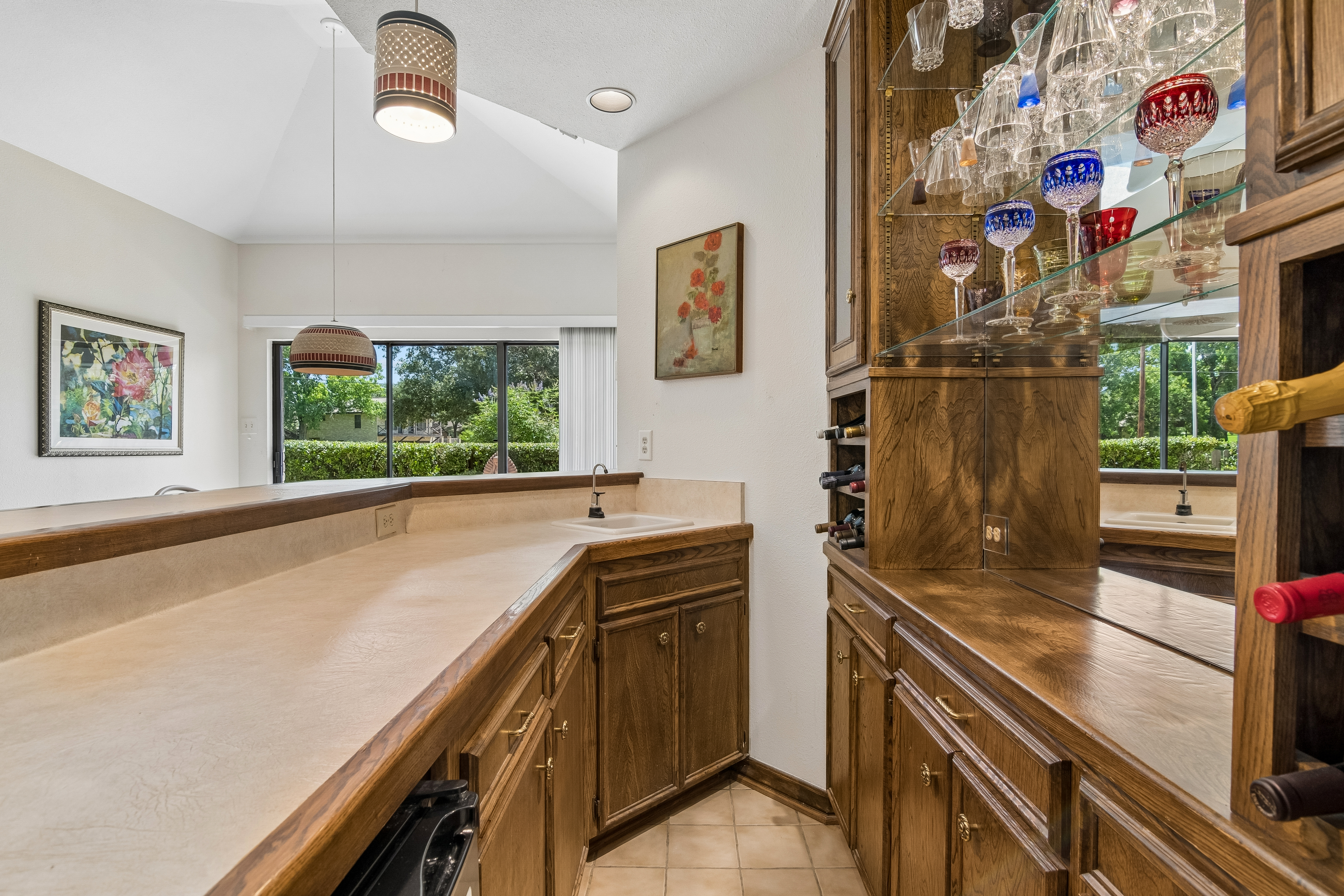  Custom Garden Home in Desirable Windcrest - 物件實景