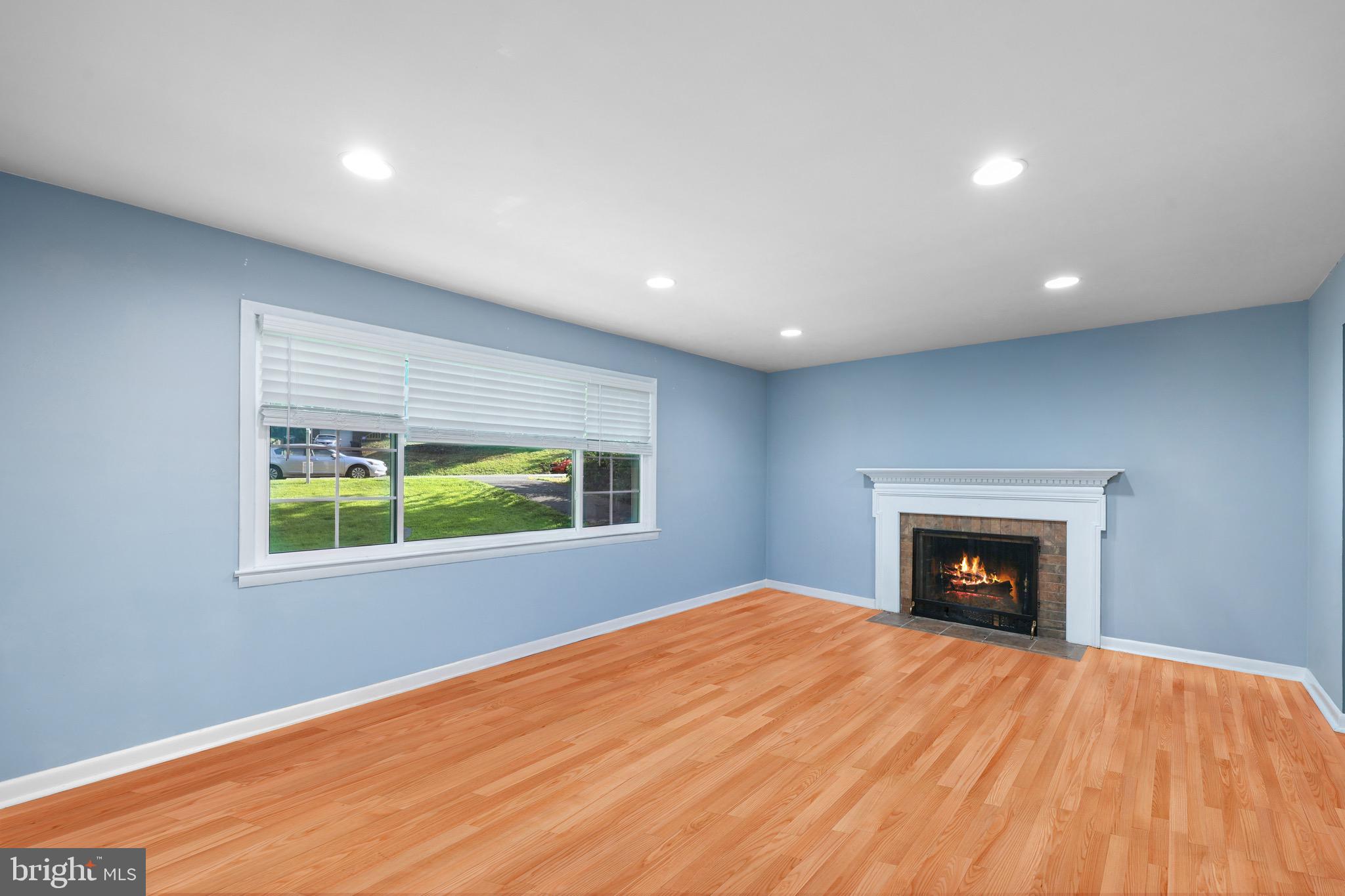 Annandale, Virginia, 22003, United States, 5 Bedrooms Bedrooms, ,3 BathroomsBathrooms,Residential,For Sale,1937773