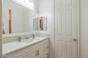 Lancaster, California, 93536, United States, 4 Bedrooms Bedrooms, ,3 BathroomsBathrooms,Residential,For Sale,1898712