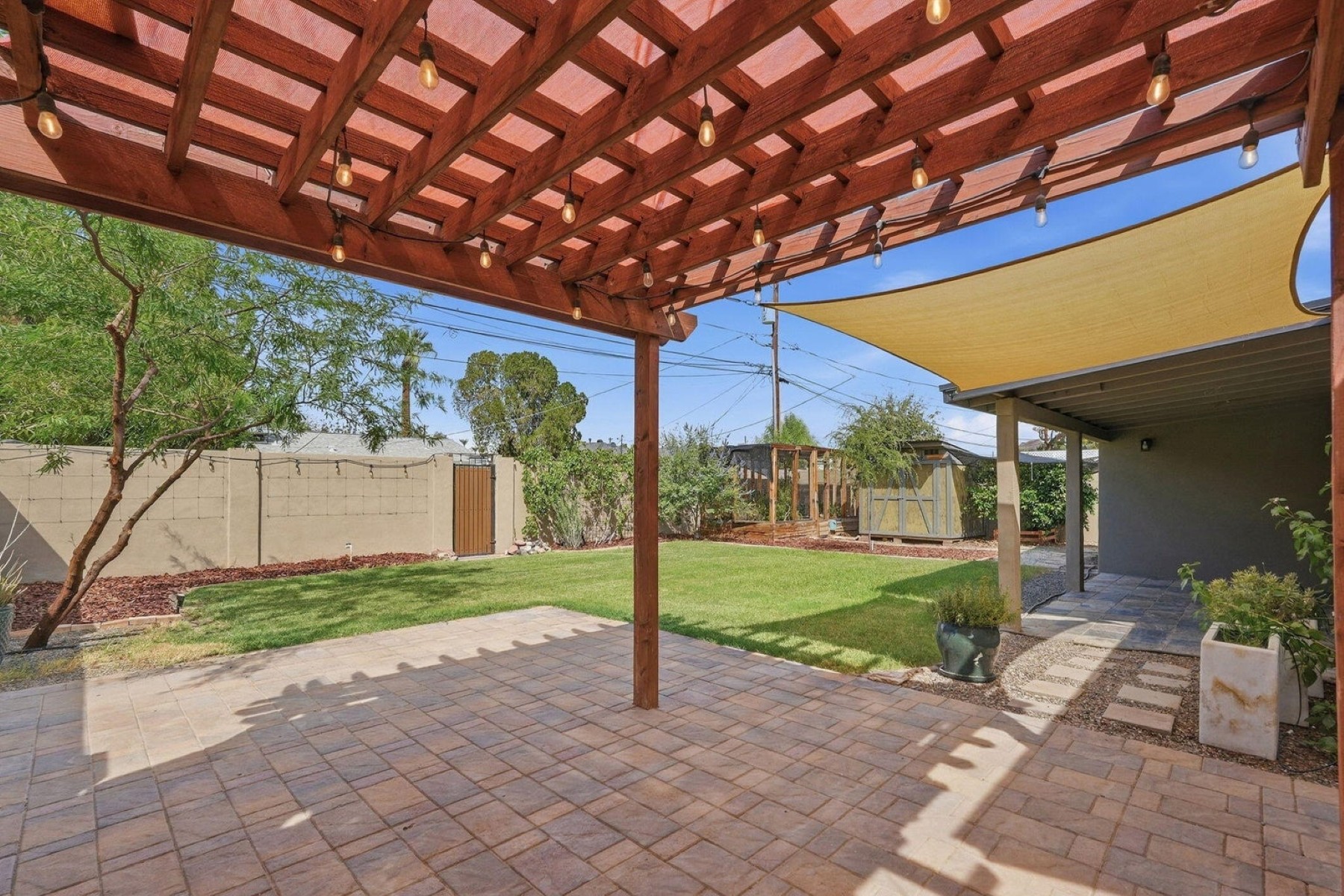  2208 E Turney Avenue ¦Phoenix, AZ - 物件實景