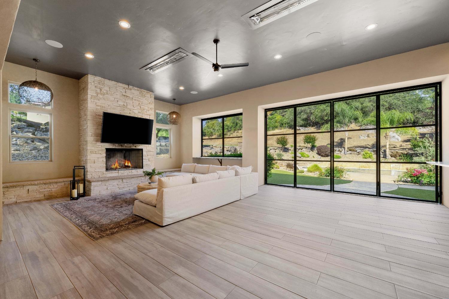 Loomis, California, 95650, United States, 5 Bedrooms Bedrooms, ,6 BathroomsBathrooms,Residential,For Sale,1744630