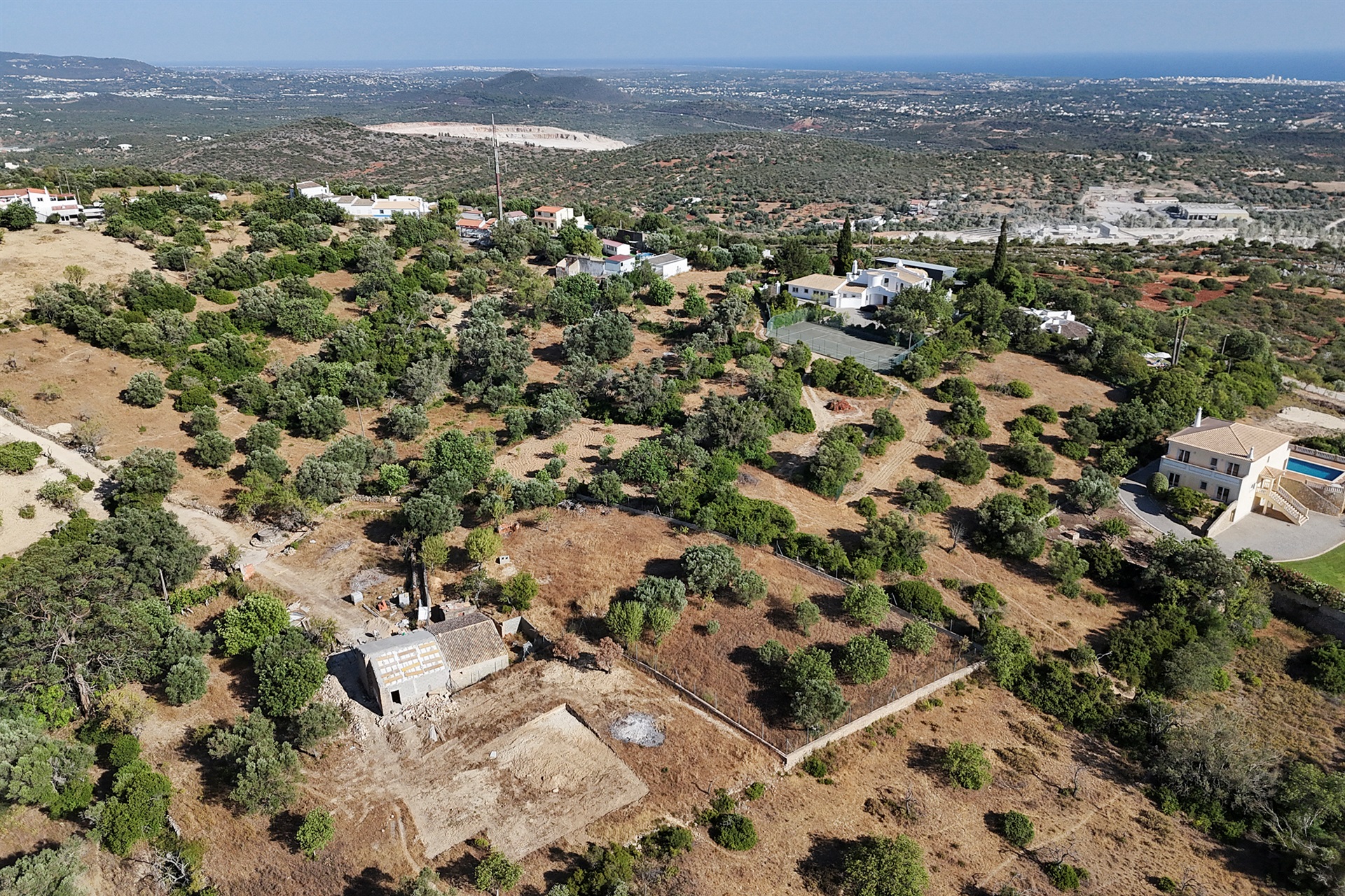  Terreno com ruina for Sale - 物件實景