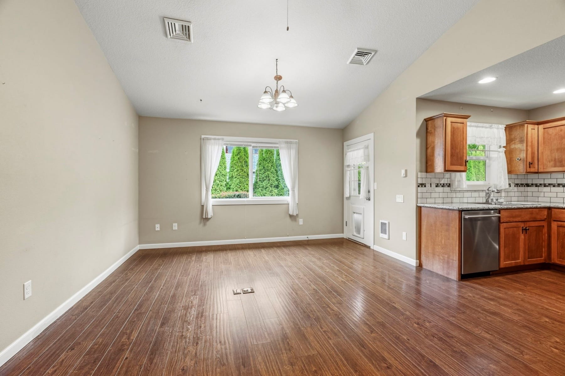  405 NW 7TH AVE Kelso, WA 98626 - 物件實景