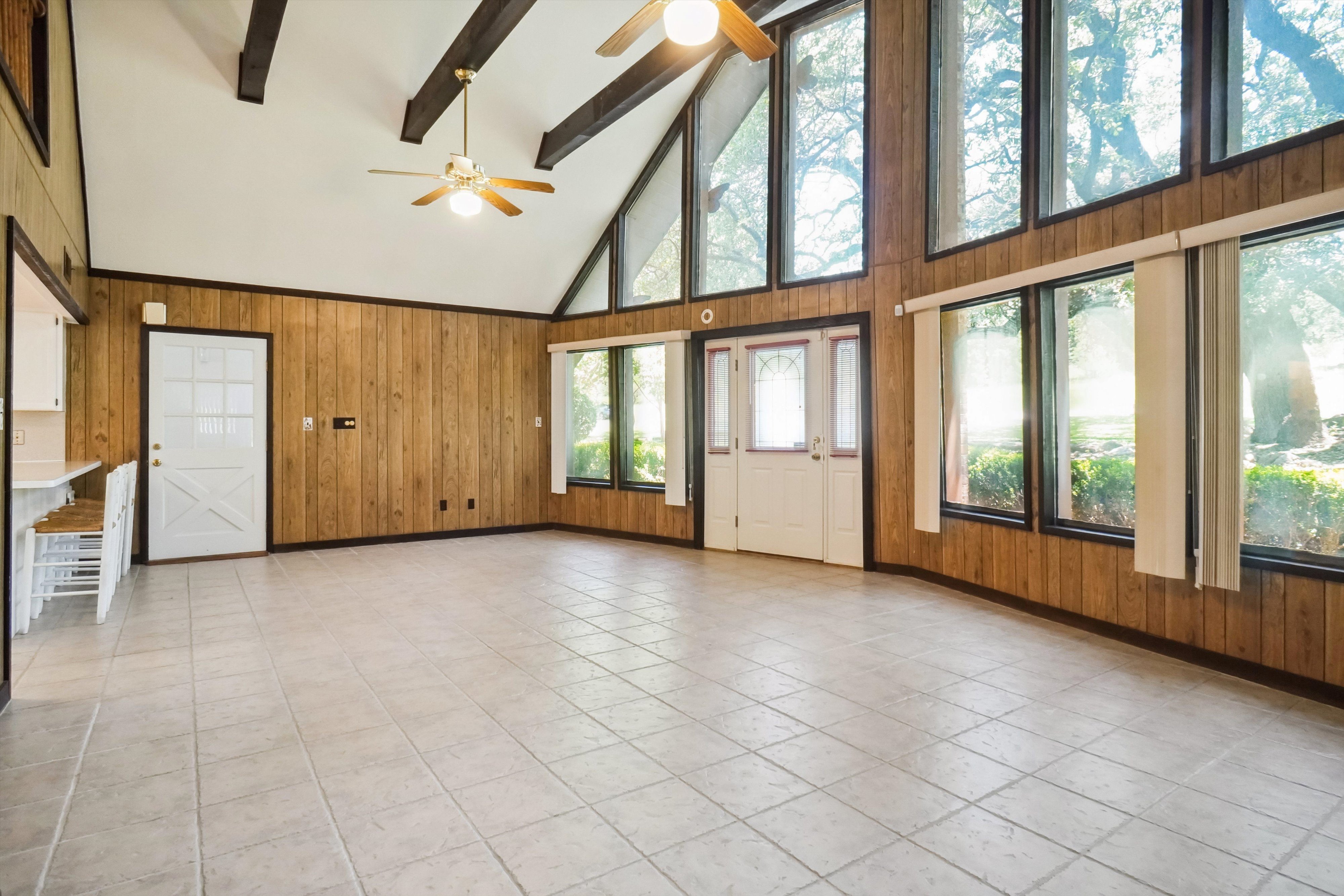 Bridgeport, Texas, 76426, United States, 4 Bedrooms Bedrooms, ,3 BathroomsBathrooms,Residential,For Sale,1981082