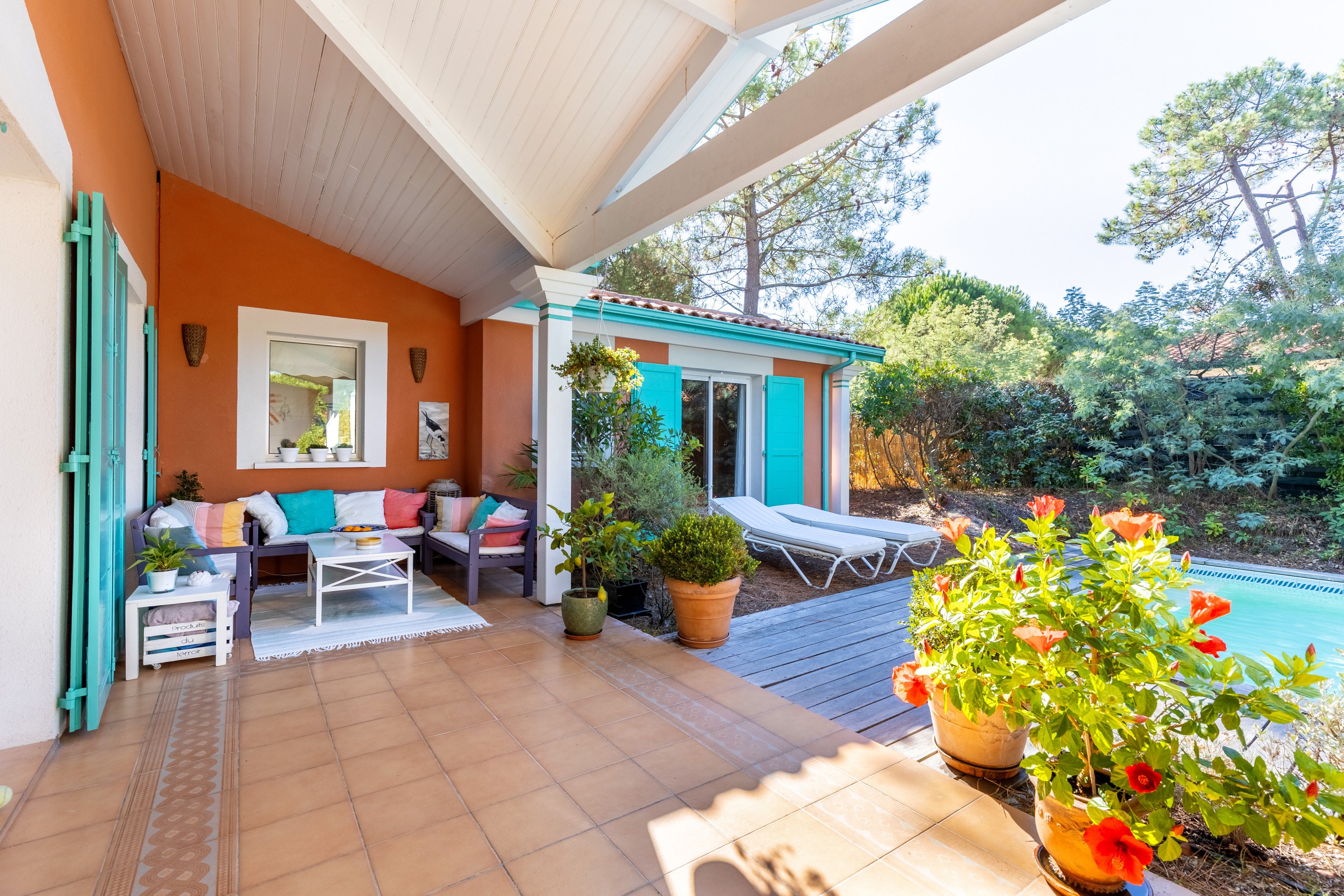  LES VALLONS DU FERRET – SINGLE-LEVEL HOUSE WITH SWIMMING POOL IN A QUIET LOCATI… - 物件實景