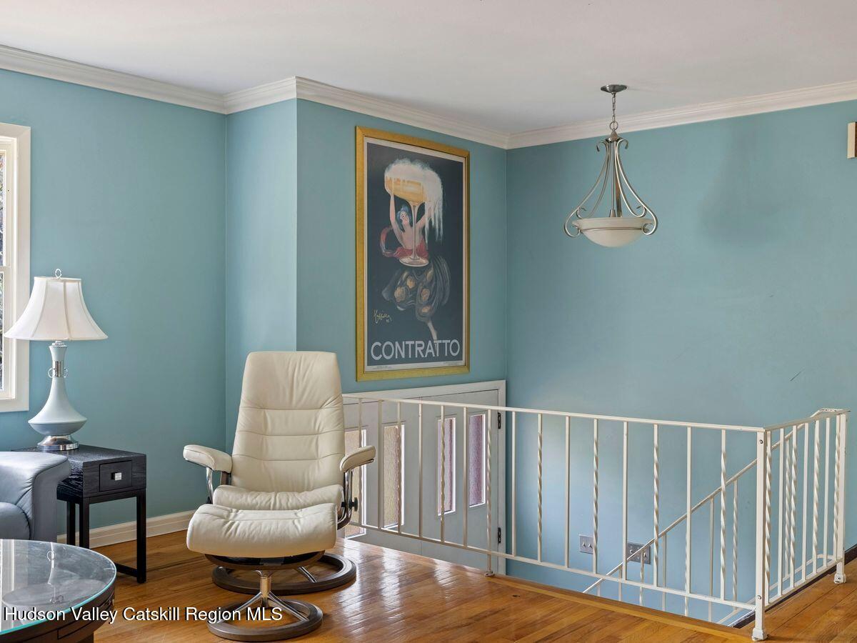 Gardiner, New York, 12525, United States, 3 Bedrooms Bedrooms, ,2 BathroomsBathrooms,Residential,For Sale,1968817