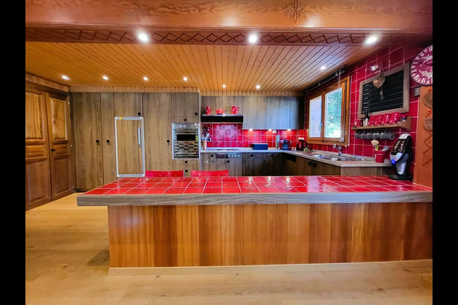  Spacious, perfectly maintained 6.5-room chalet with garden - 物件實景