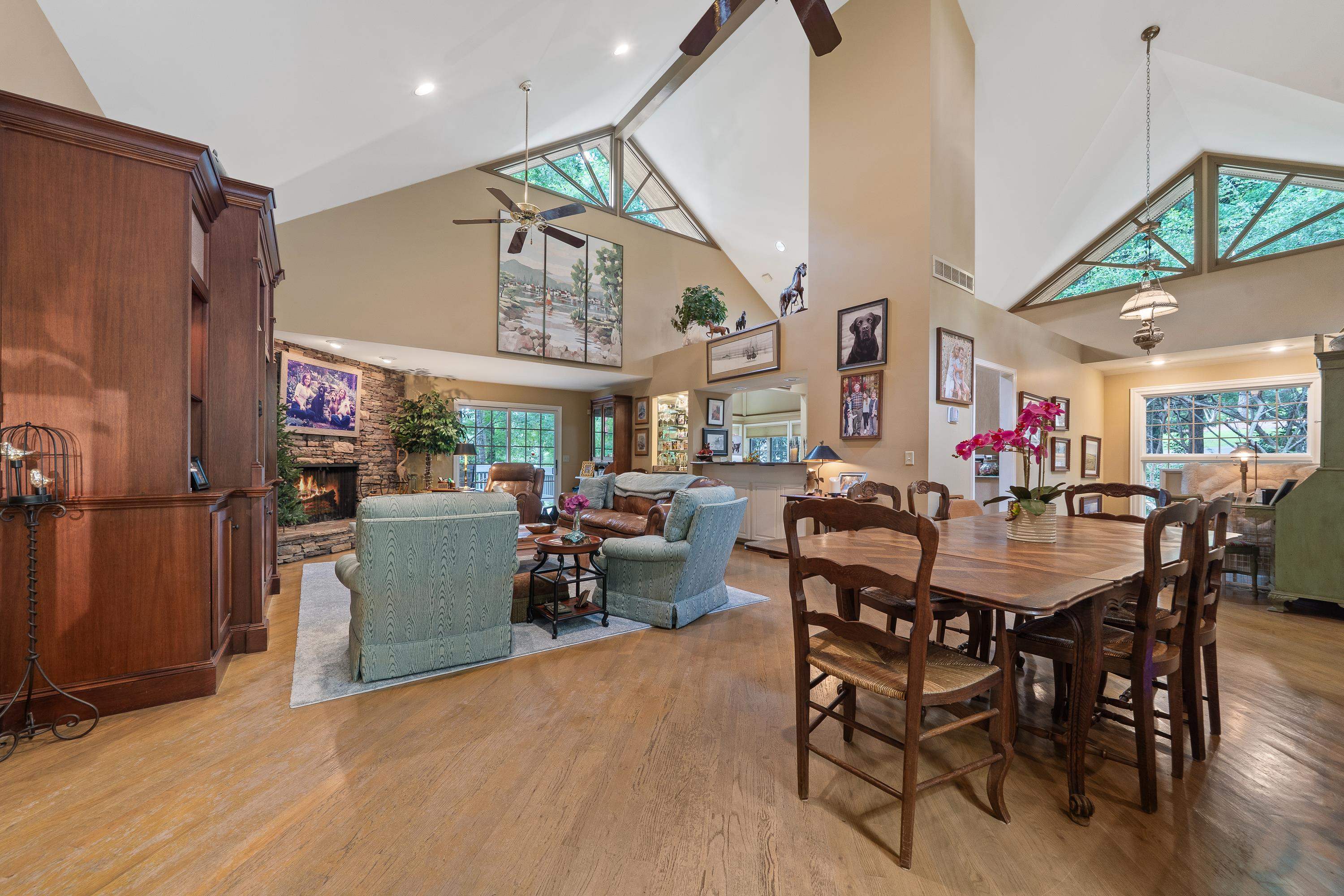 Greensboro, Georgia, 30642, United States, 4 Bedrooms Bedrooms, ,4 BathroomsBathrooms,Residential,For Sale,1849801