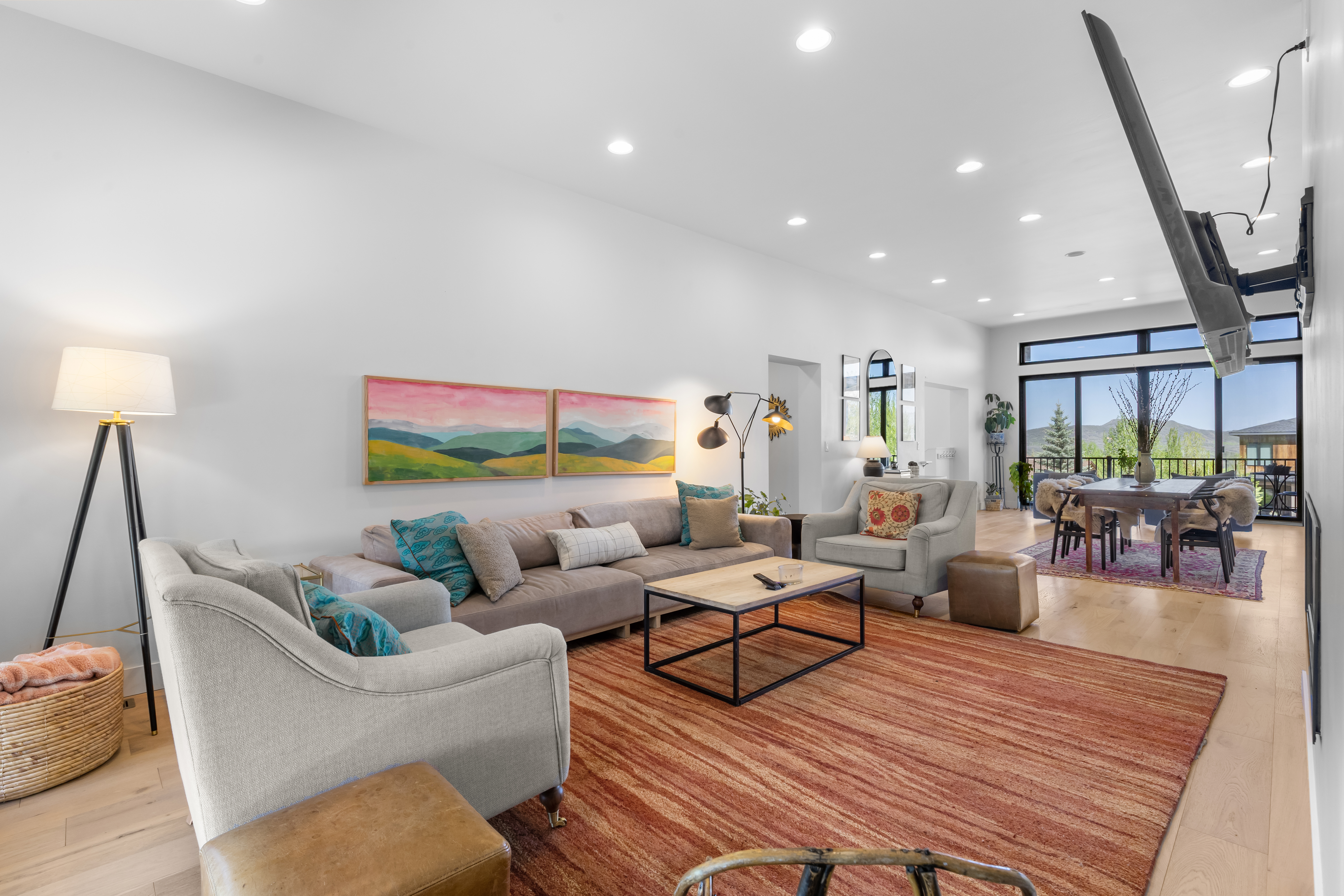  MODERN FISH CREEK AREA HOME - 物件實景
