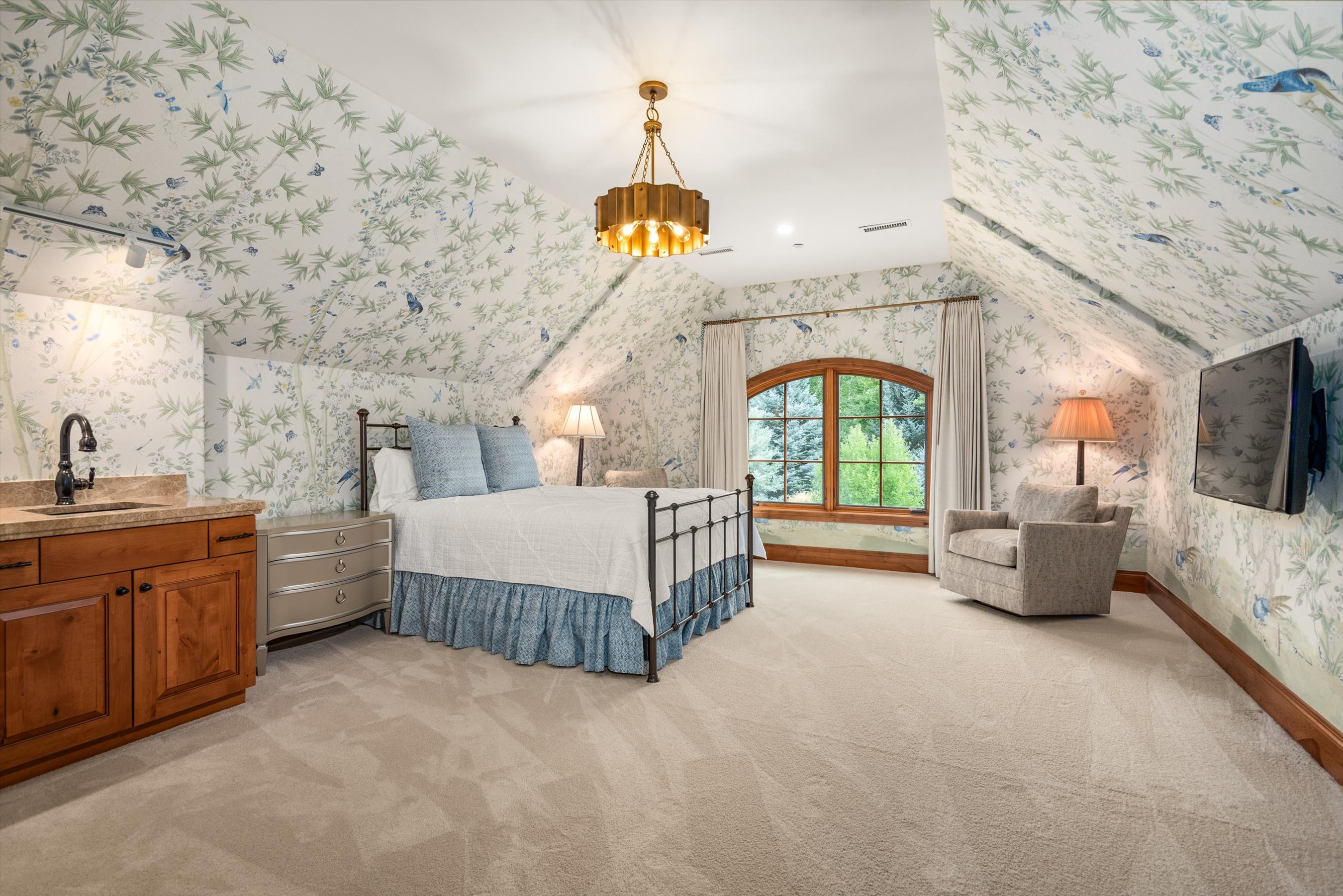  An Exceptional River-View Estate in Aspen Glen - 物件實景