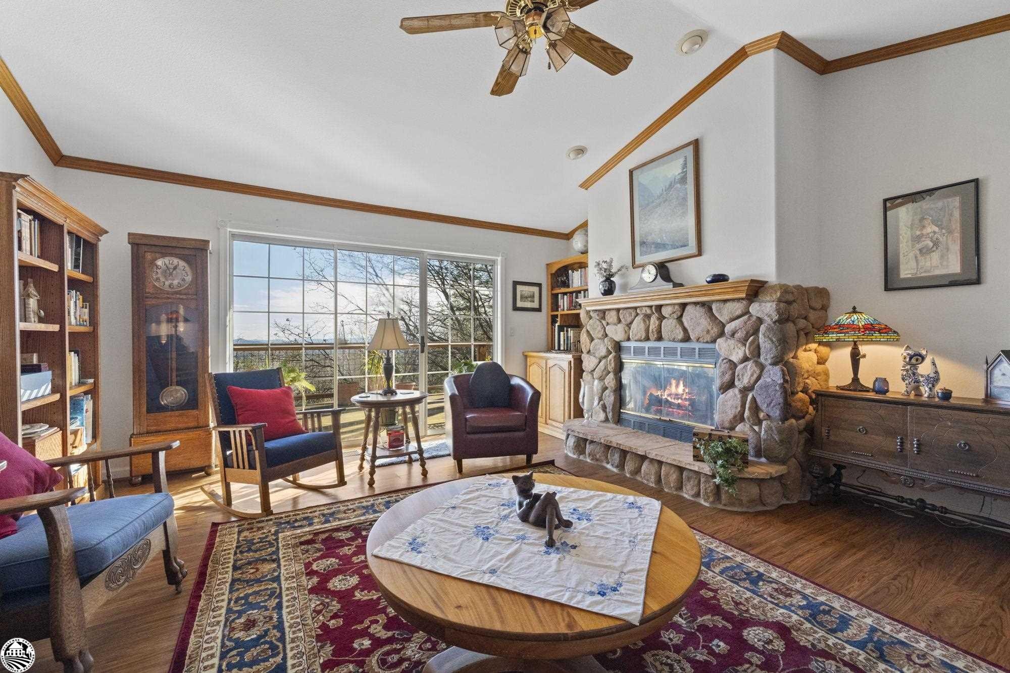23423 Rusty Spur Rd., Sonora, California, 95370-8618, United States, 3 Bedrooms Bedrooms, ,2 BathroomsBathrooms,Residential,For Sale,23423 Rusty Spur Rd.,1454425