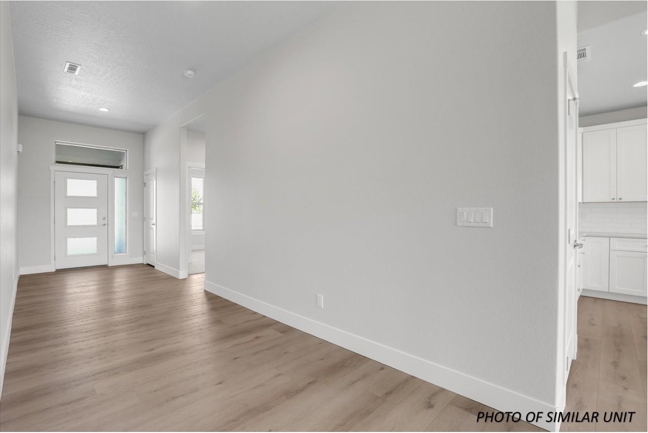 Deer Park, Washington, 99006, United States, 3 Bedrooms Bedrooms, ,2 BathroomsBathrooms,Residential,For Sale,1840166