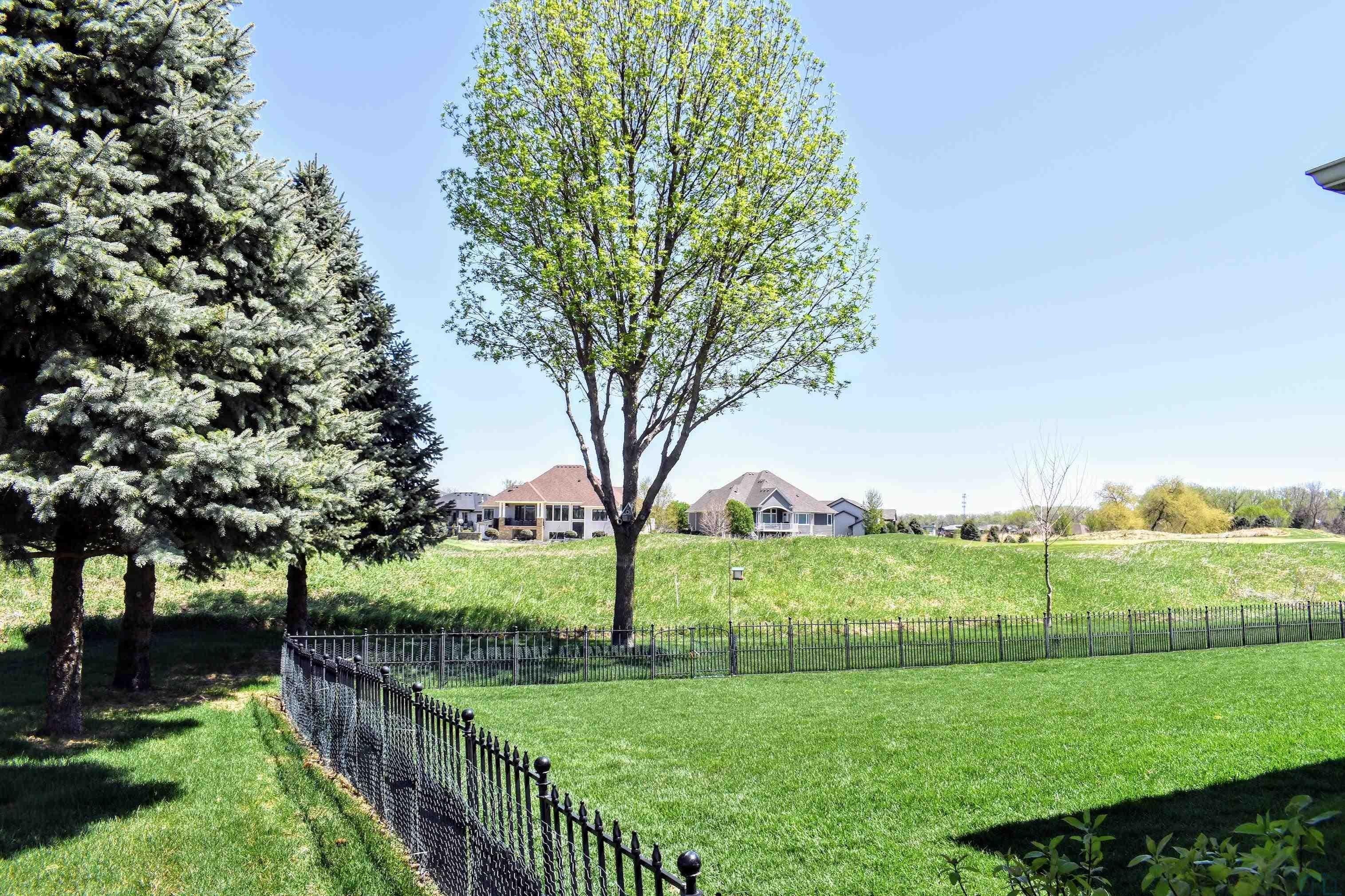 Dakota Dunes, South Dakota, 57049, United States, 4 Bedrooms Bedrooms, ,3 BathroomsBathrooms,Residential,For Sale,2033503