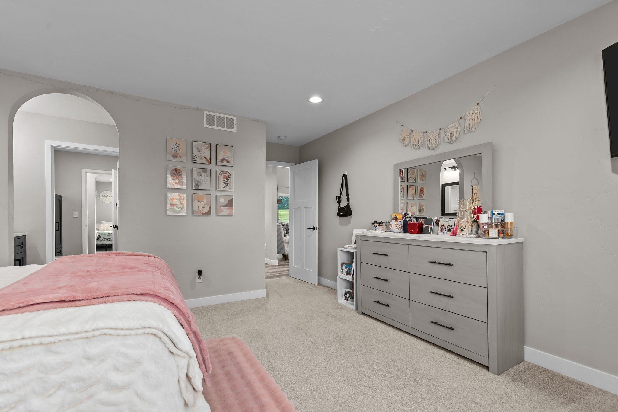 Sherwood, Wisconsin, 54169, United States, 4 Bedrooms Bedrooms, ,4 BathroomsBathrooms,Residential,For Sale,1977461