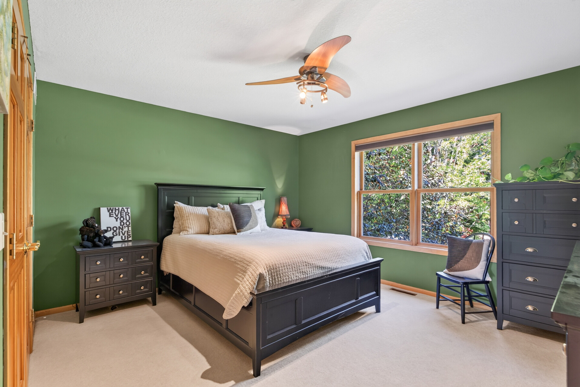  Elegant Fox Ridge Retreat with Exceptional Entertaining Spaces - 物件實景