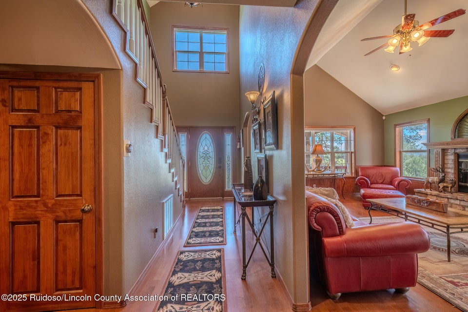 Ruidoso, New Mexico, 88345, United States, 4 Bedrooms Bedrooms, ,3 BathroomsBathrooms,Residential,For Sale,1909726