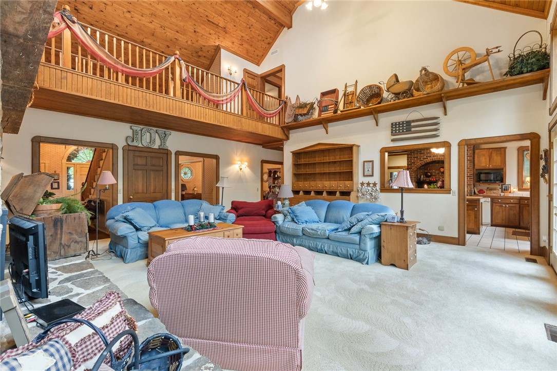 Harrison, Arkansas, 72601, United States, 7 Bedrooms Bedrooms, ,5 BathroomsBathrooms,Residential,For Sale,1850166