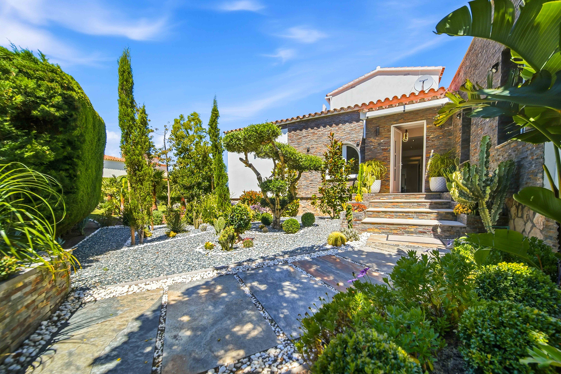  Elegant villa renovated in prime location on the canal - 物件實景
