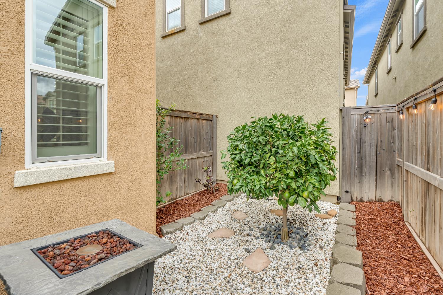 Elk Grove, California, 95758, United States, 3 Bedrooms Bedrooms, ,3 BathroomsBathrooms,Residential,For Sale,1995602