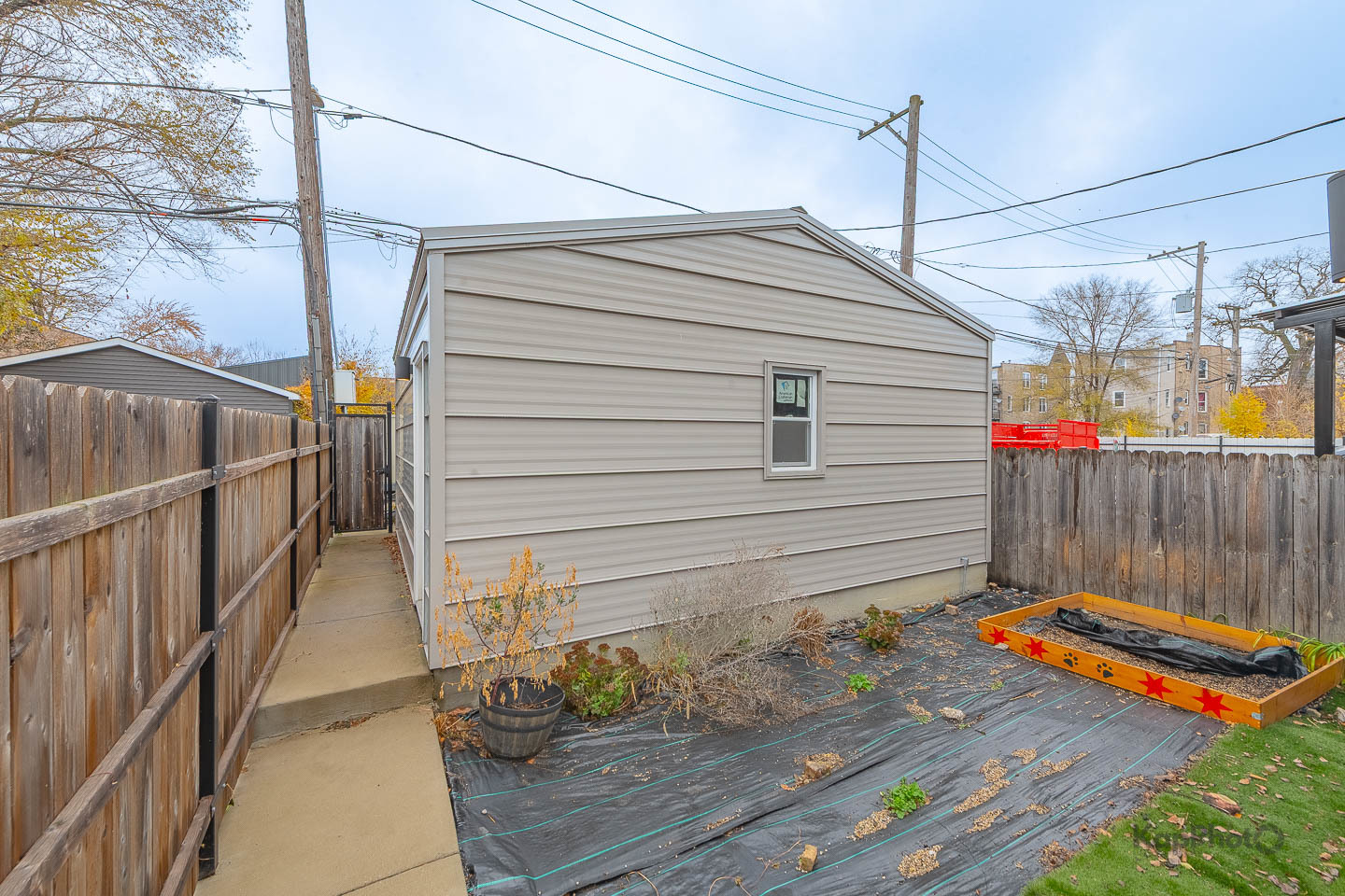 Chicago, Illinois, 60612, United States, 4 Bedrooms Bedrooms, ,2 BathroomsBathrooms,Residential,For Sale,2001232