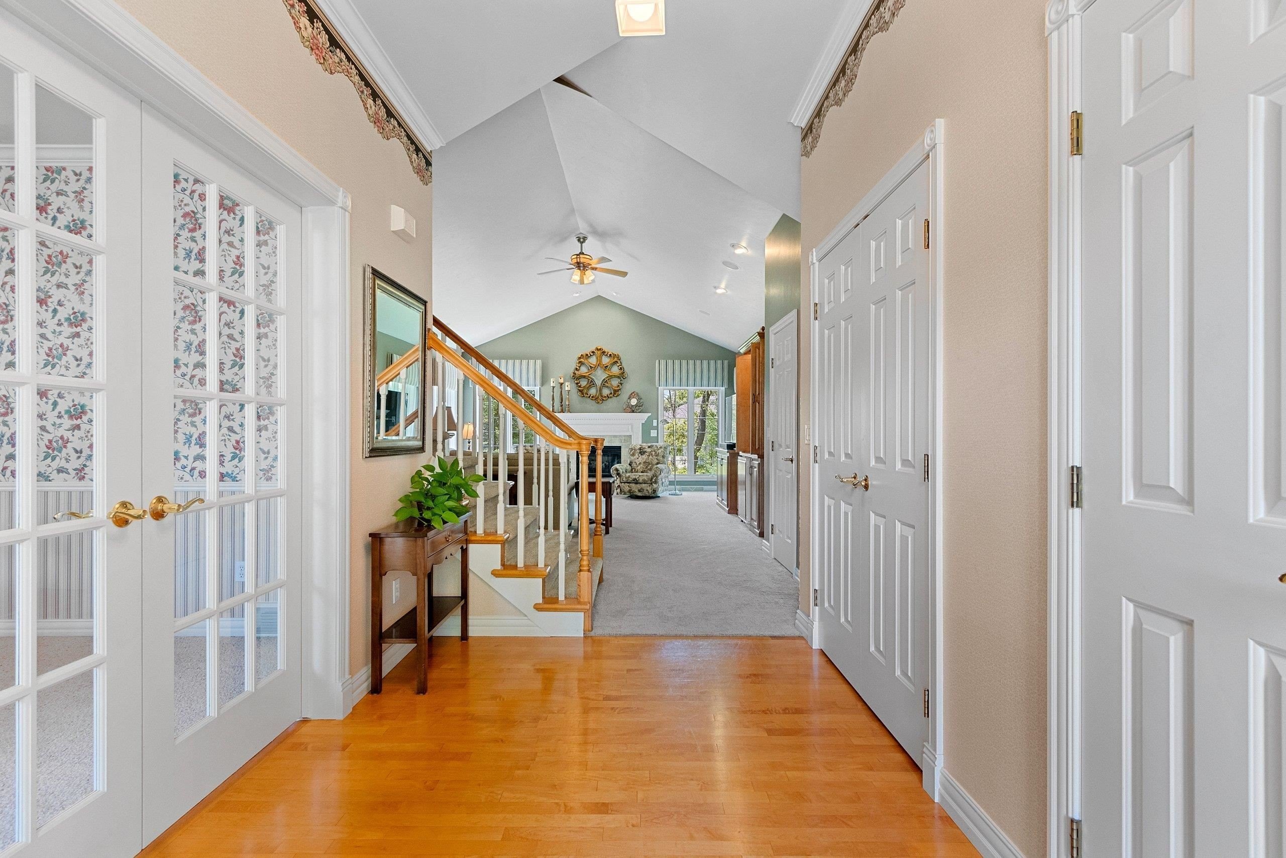 GREEN BAY, Wisconsin, 54302-5254, United States, 5 Bedrooms Bedrooms, ,4 BathroomsBathrooms,Residential,For Sale,1975812